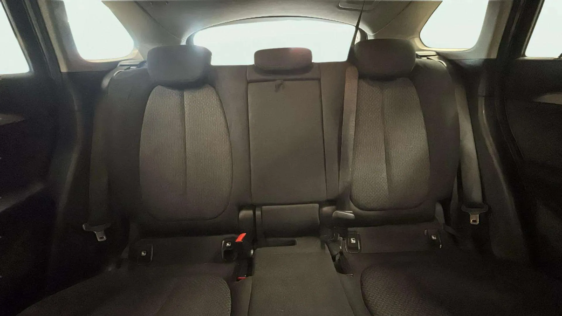 BMW X1 sDrive18d - foto 12