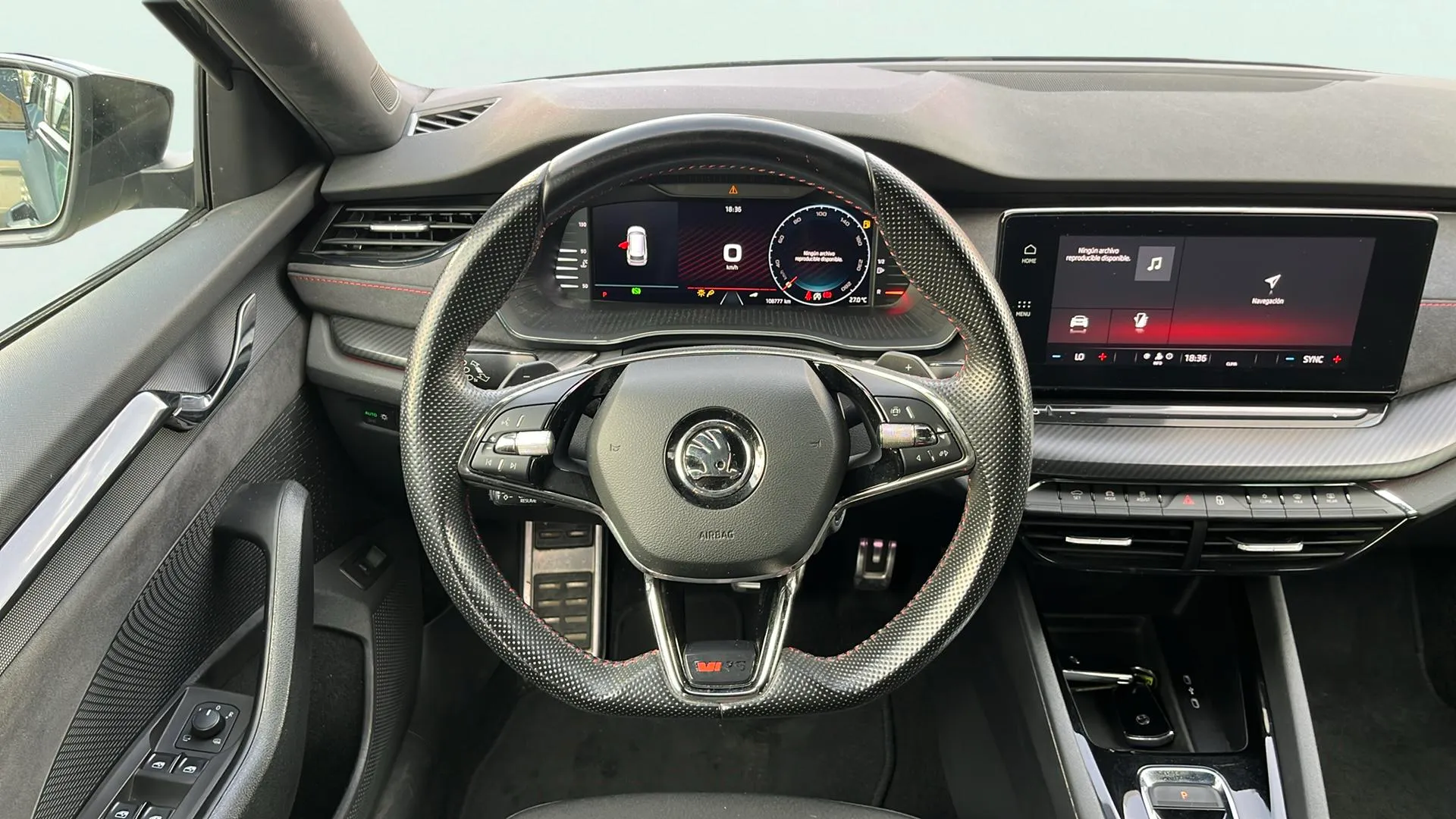 Škoda Octavia Combi 2.0 TDI DSG RS - foto 15