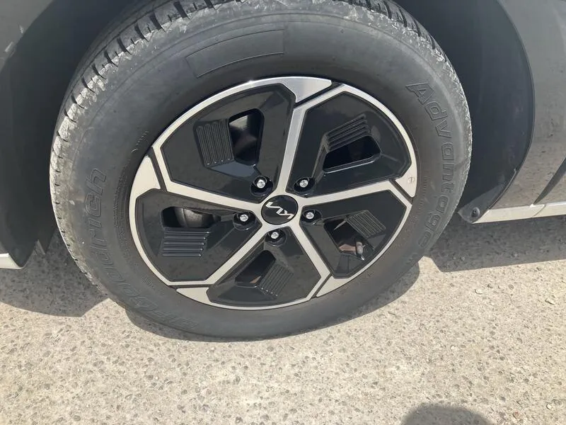Kia Niro Hybrid Drive 1.6 - foto 14