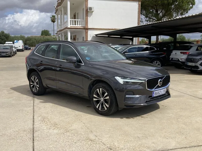 Volvo XC60 2.0 B4 D Momentum Pro - foto 8