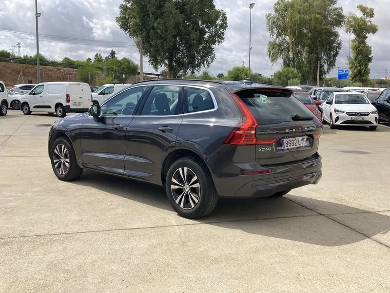 Volvo XC60 2.0 B4 D Momentum Pro - foto 4