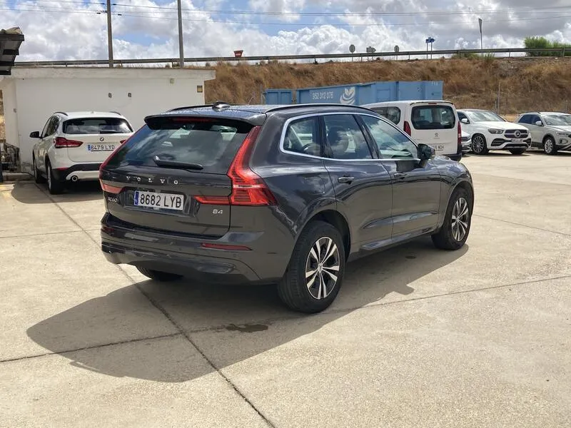 Volvo XC60 2.0 B4 D Momentum Pro - foto 6