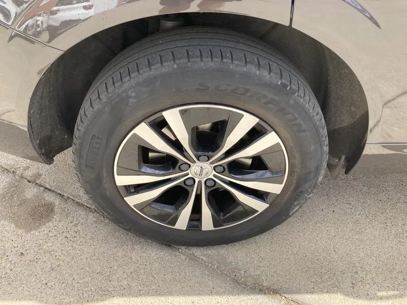 Volvo XC60 2.0 B4 D Momentum Pro - foto 21