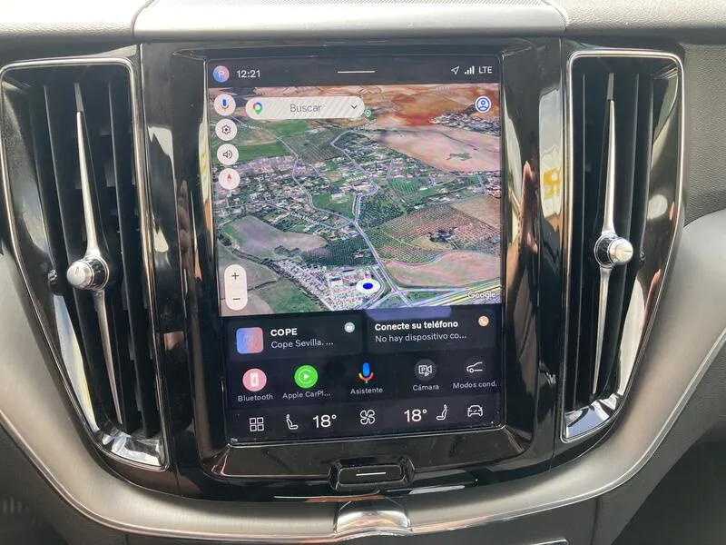 Volvo XC60 2.0 B4 D Momentum Pro - foto 29