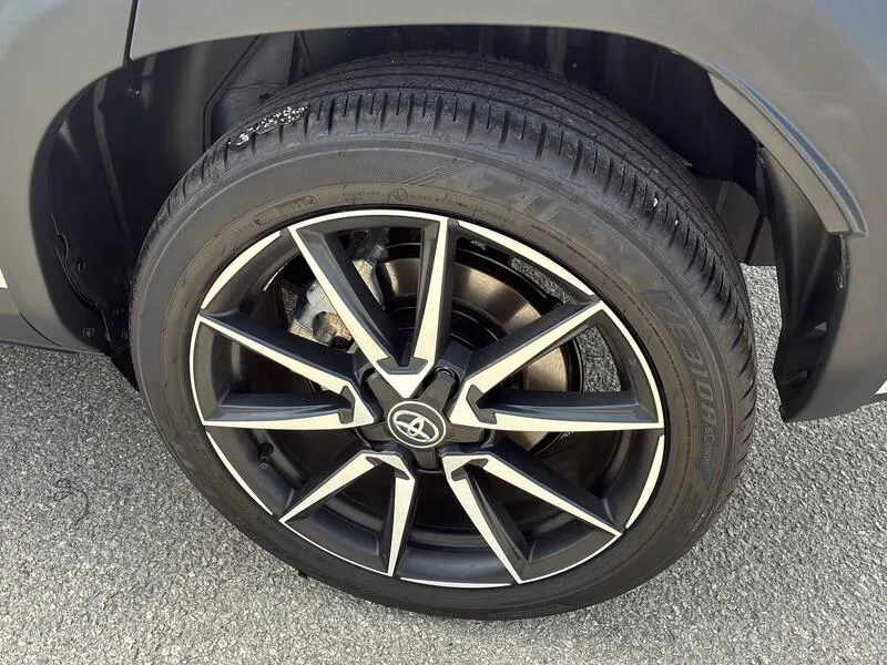 Toyota Yaris 1.5 130H GR Sport - foto 37