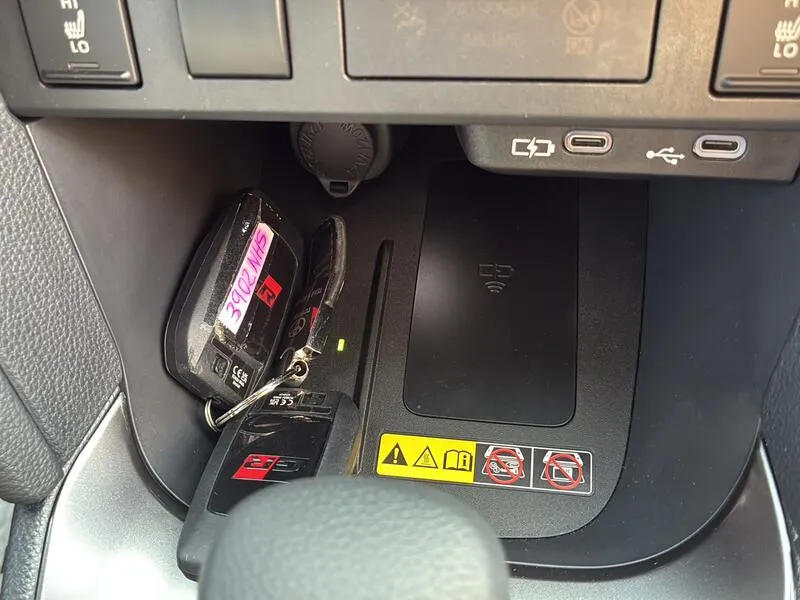 Toyota Yaris 1.5 130H GR Sport - foto 12