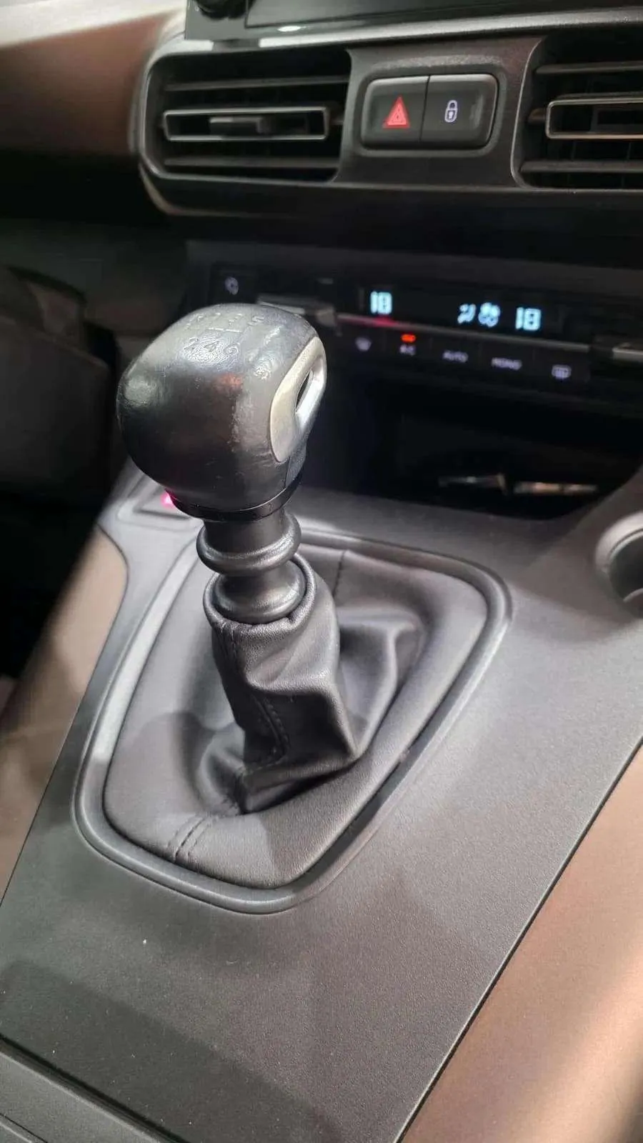 Peugeot Rifter GT Long BlueHDi 7 plazas - foto 17