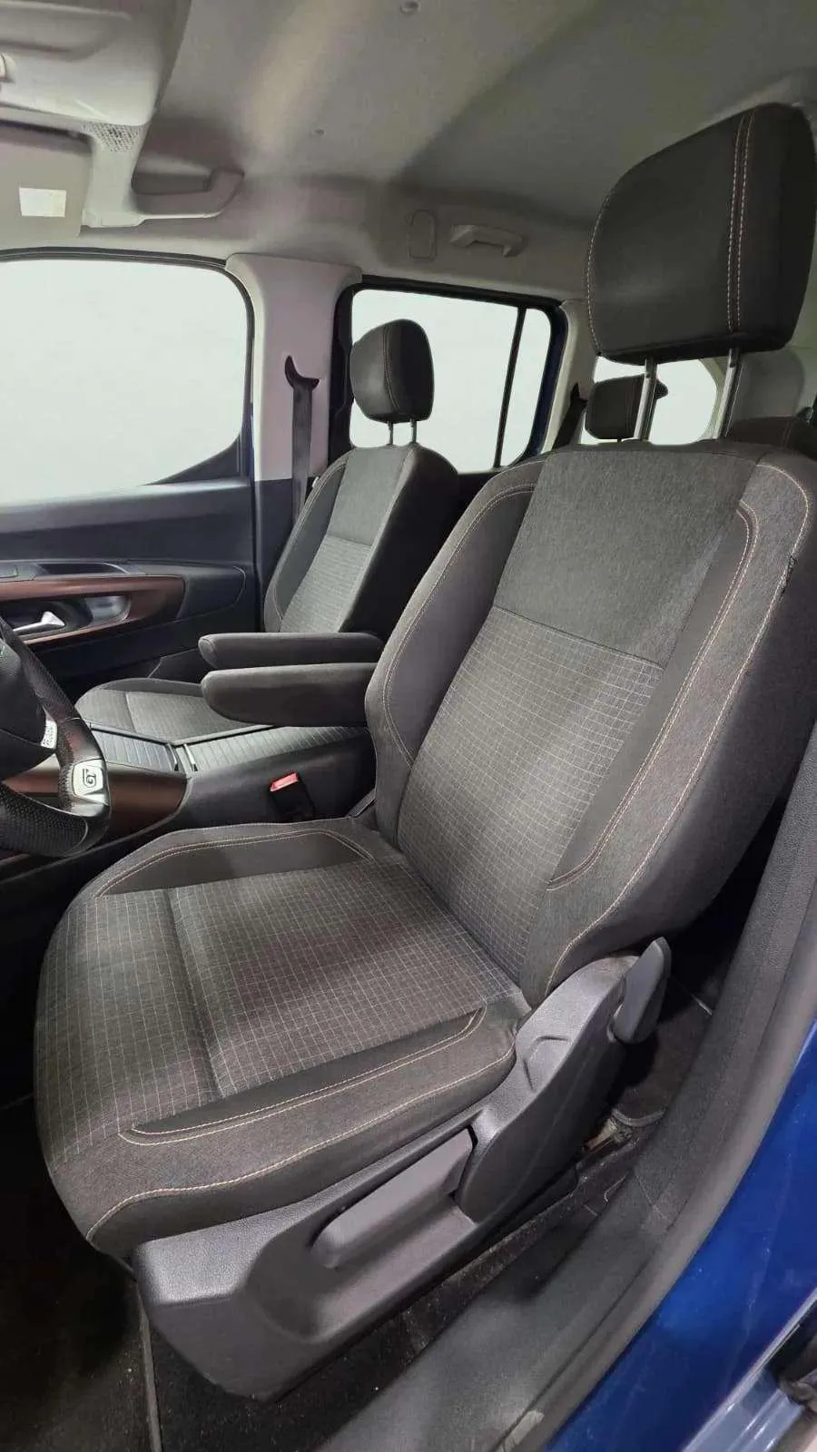 Peugeot Rifter GT Long BlueHDi 7 plazas - foto 12