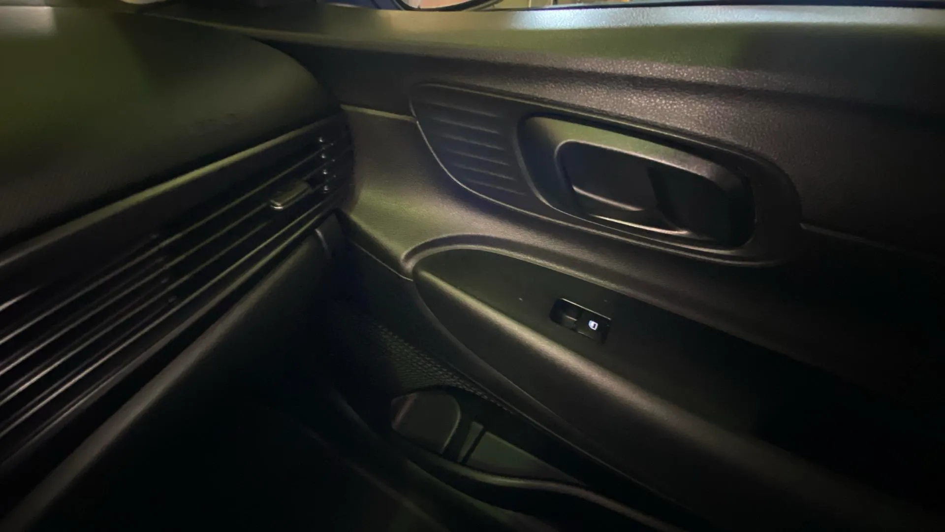 Hyundai i20 1.2 MPI SLX - foto 32