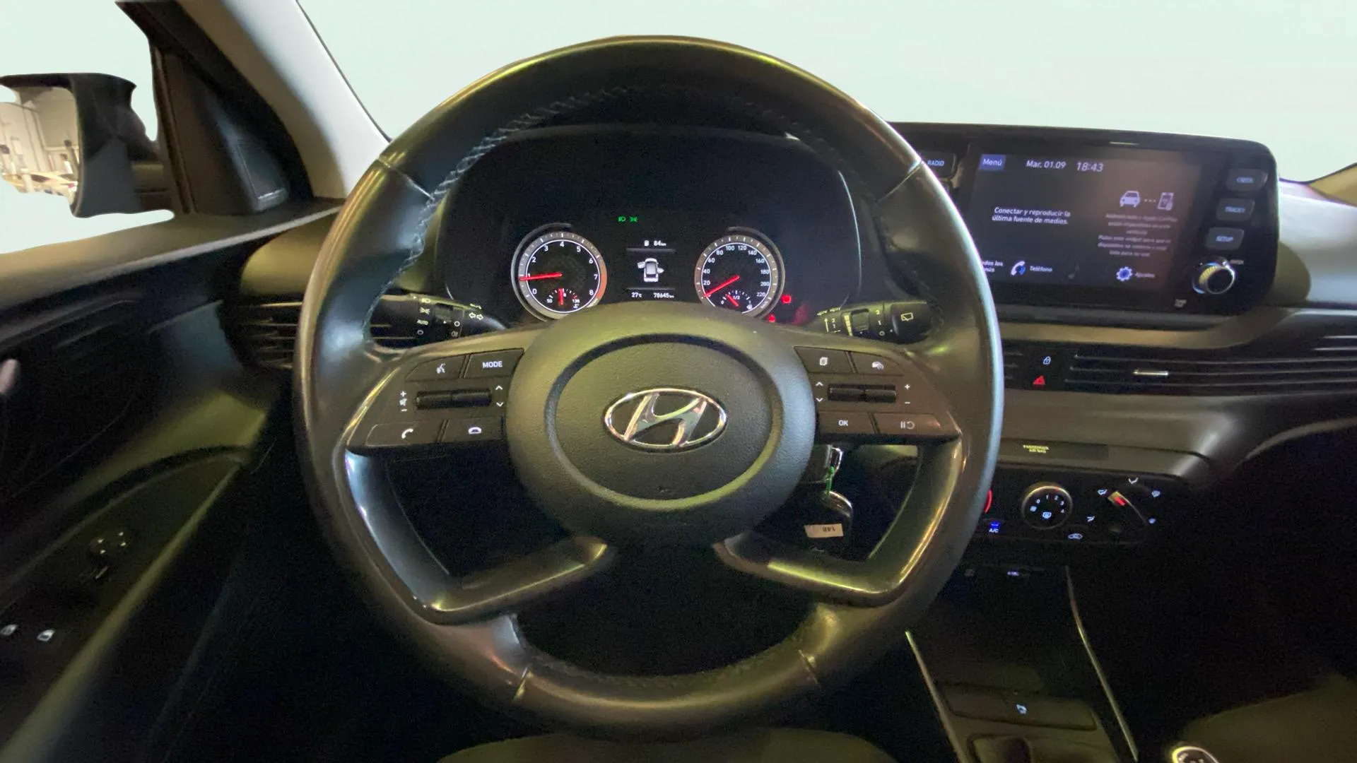Hyundai i20 1.2 MPI SLX - foto 18