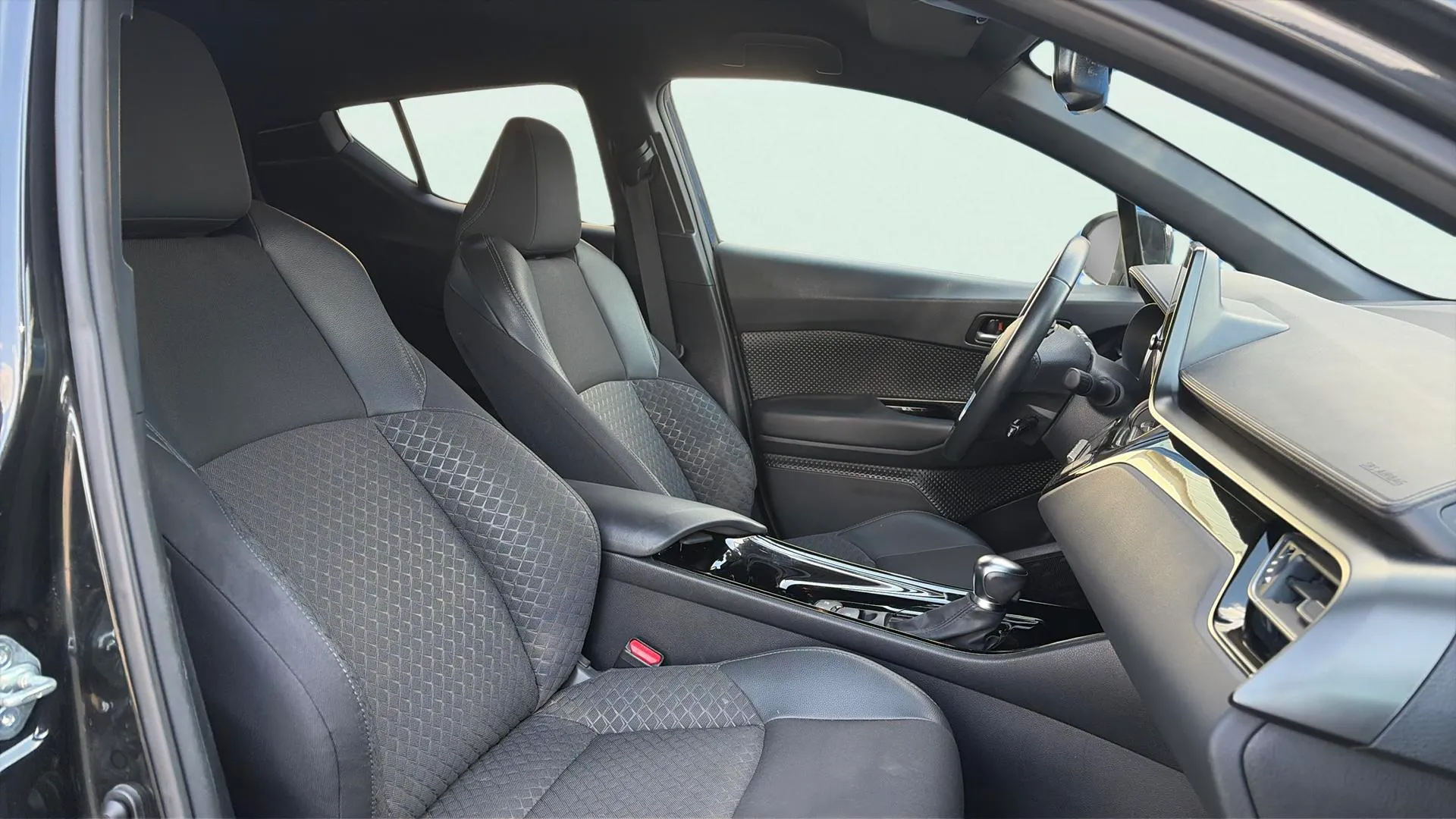Toyota C-HR 2.0 180H Advance - foto 14