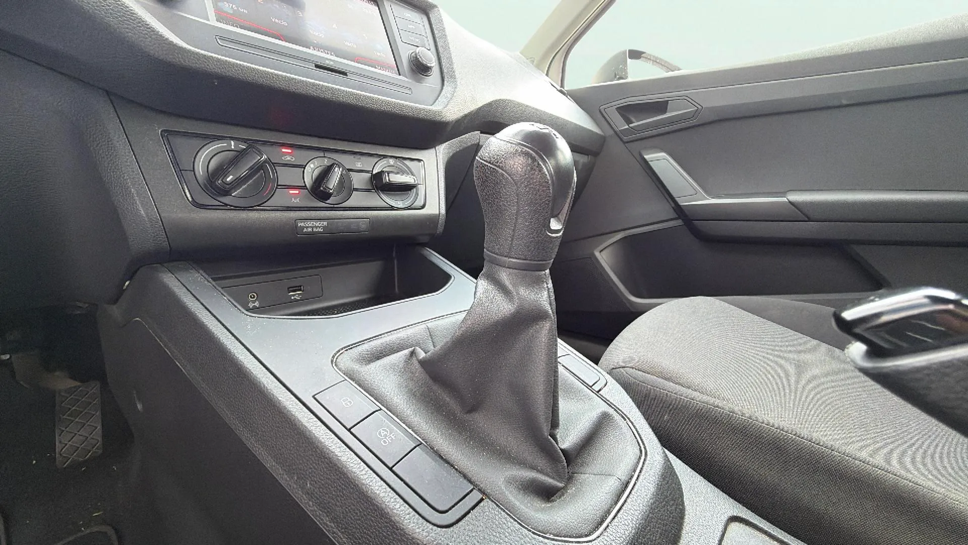 SEAT Ibiza 1.0 MPI Style Full Connect - foto 18