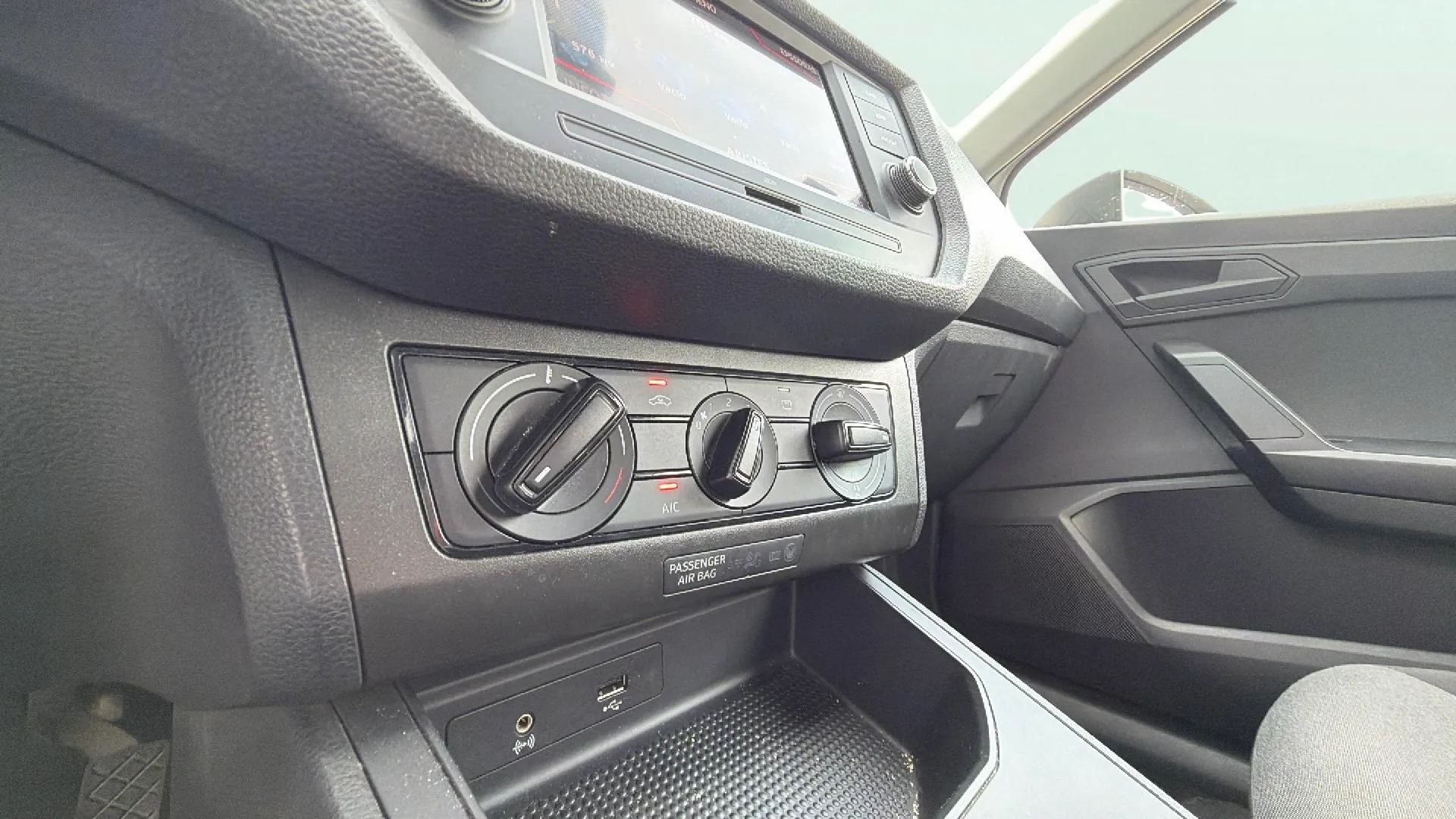 SEAT Ibiza 1.0 MPI Style Full Connect - foto 13