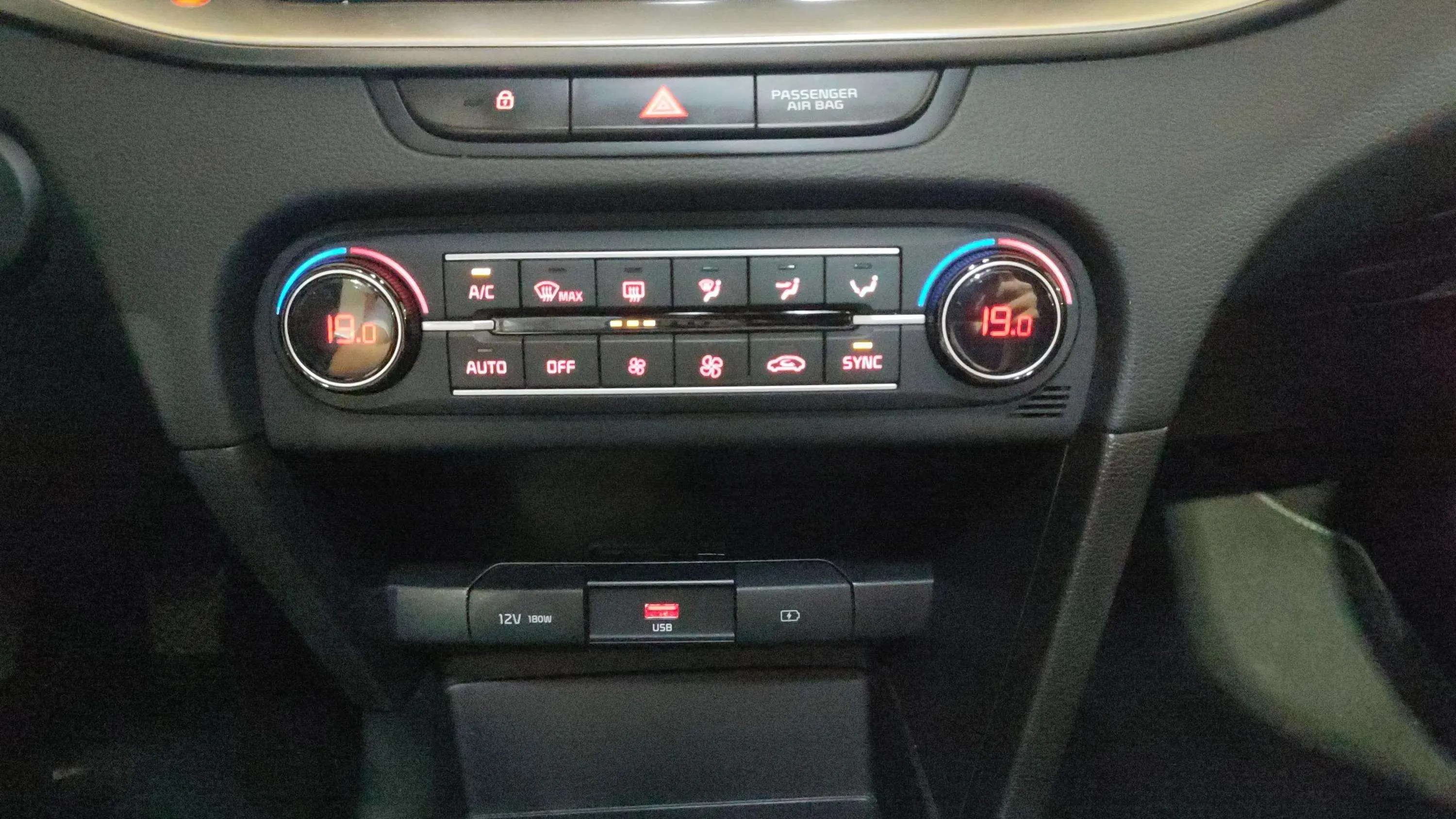 Kia Ceed 1.0 T-GDi Concept - foto 15