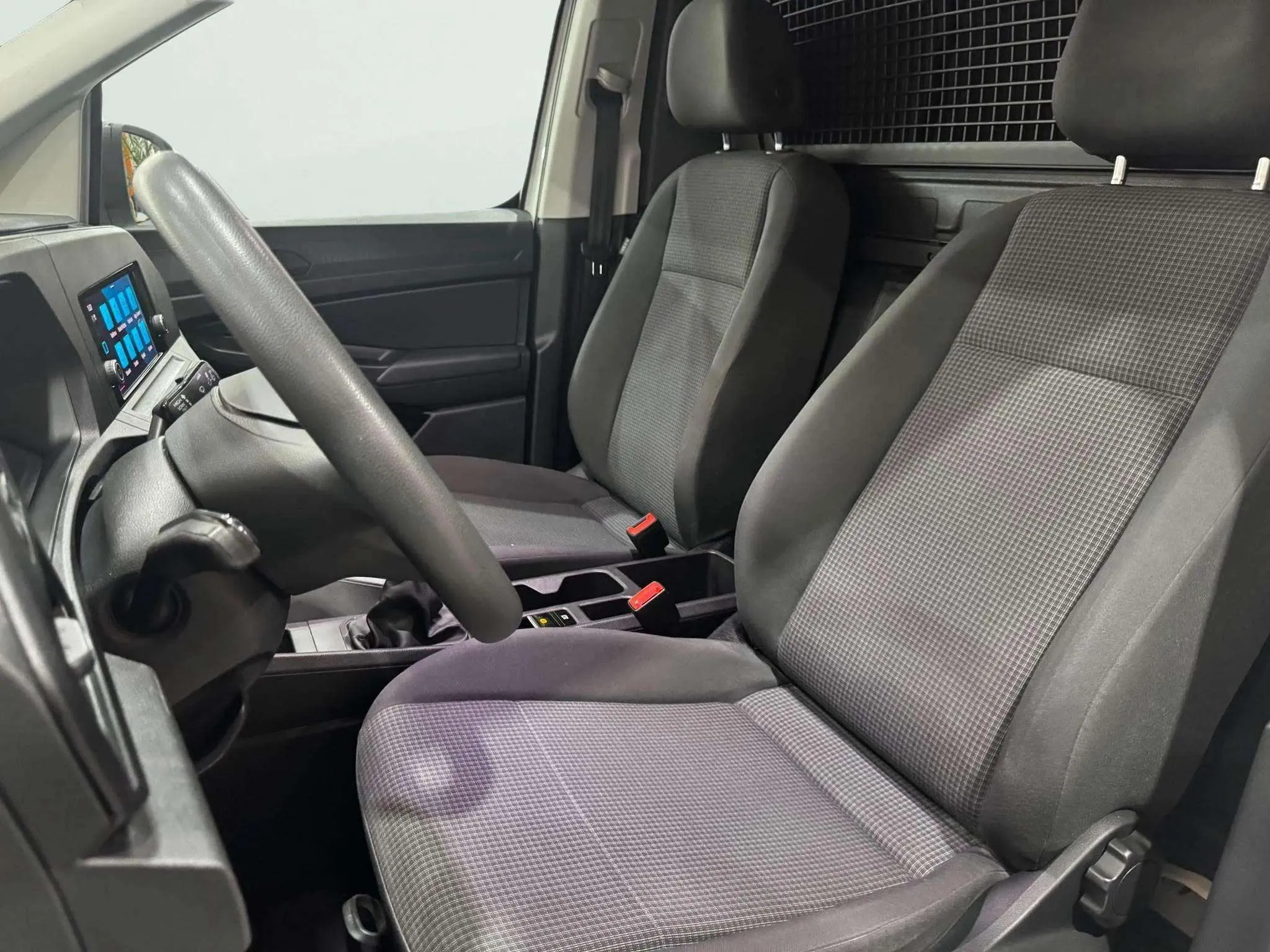 Volkswagen Caddy Cargo 2.0 TDI - foto 22