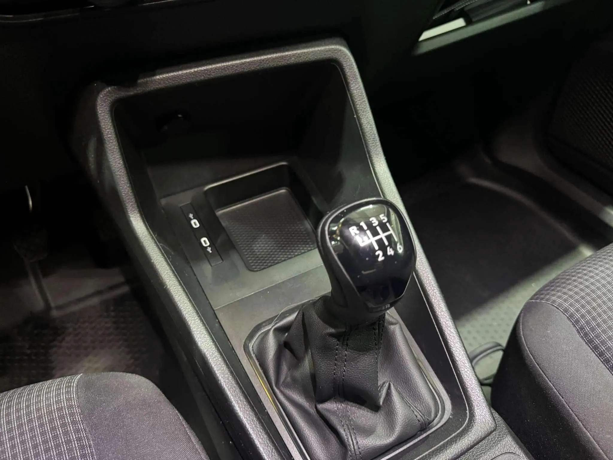 Volkswagen Caddy Cargo 2.0 TDI - foto 13