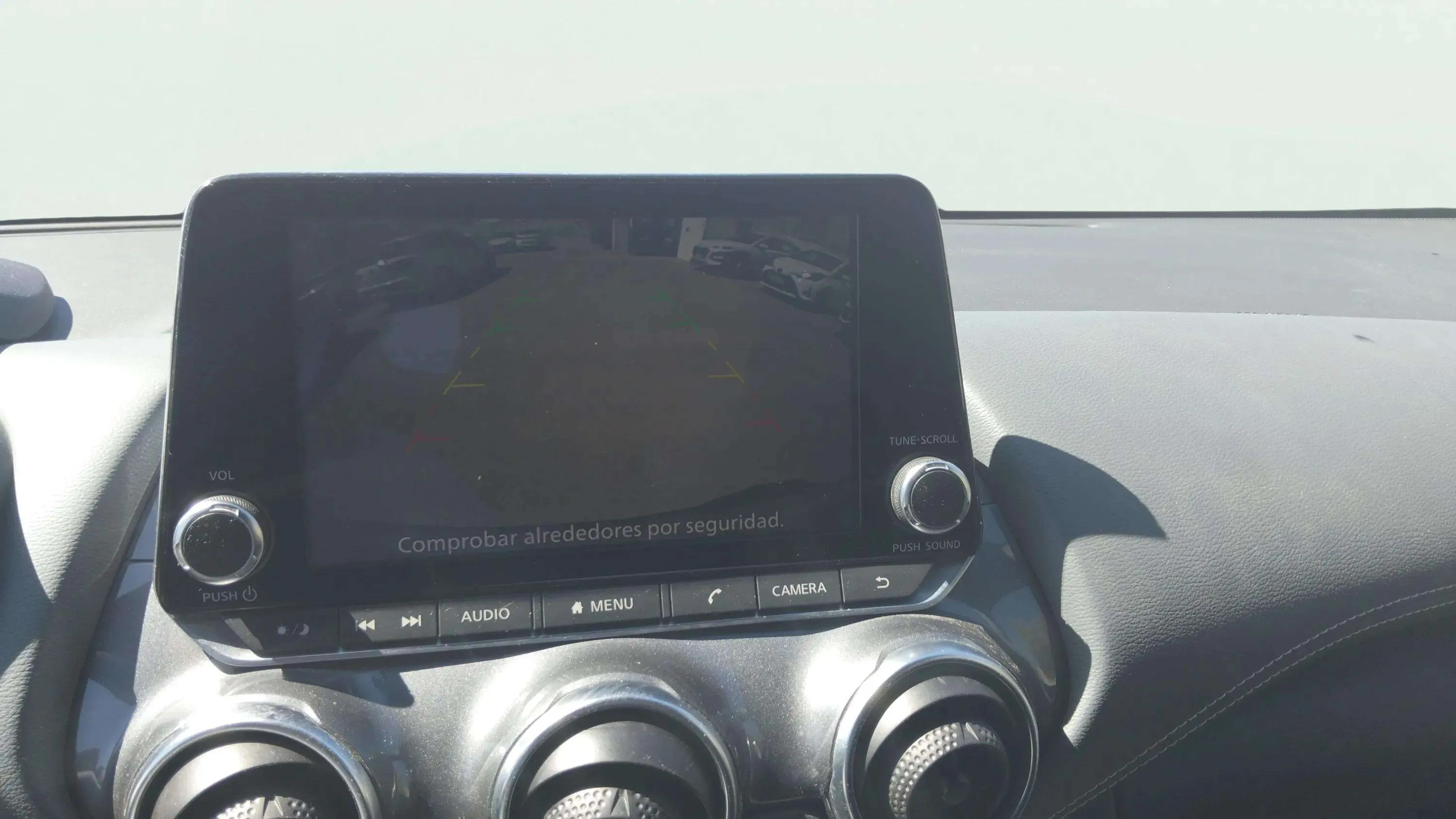 Nissan Juke DIG-T DCT Acenta - foto 17