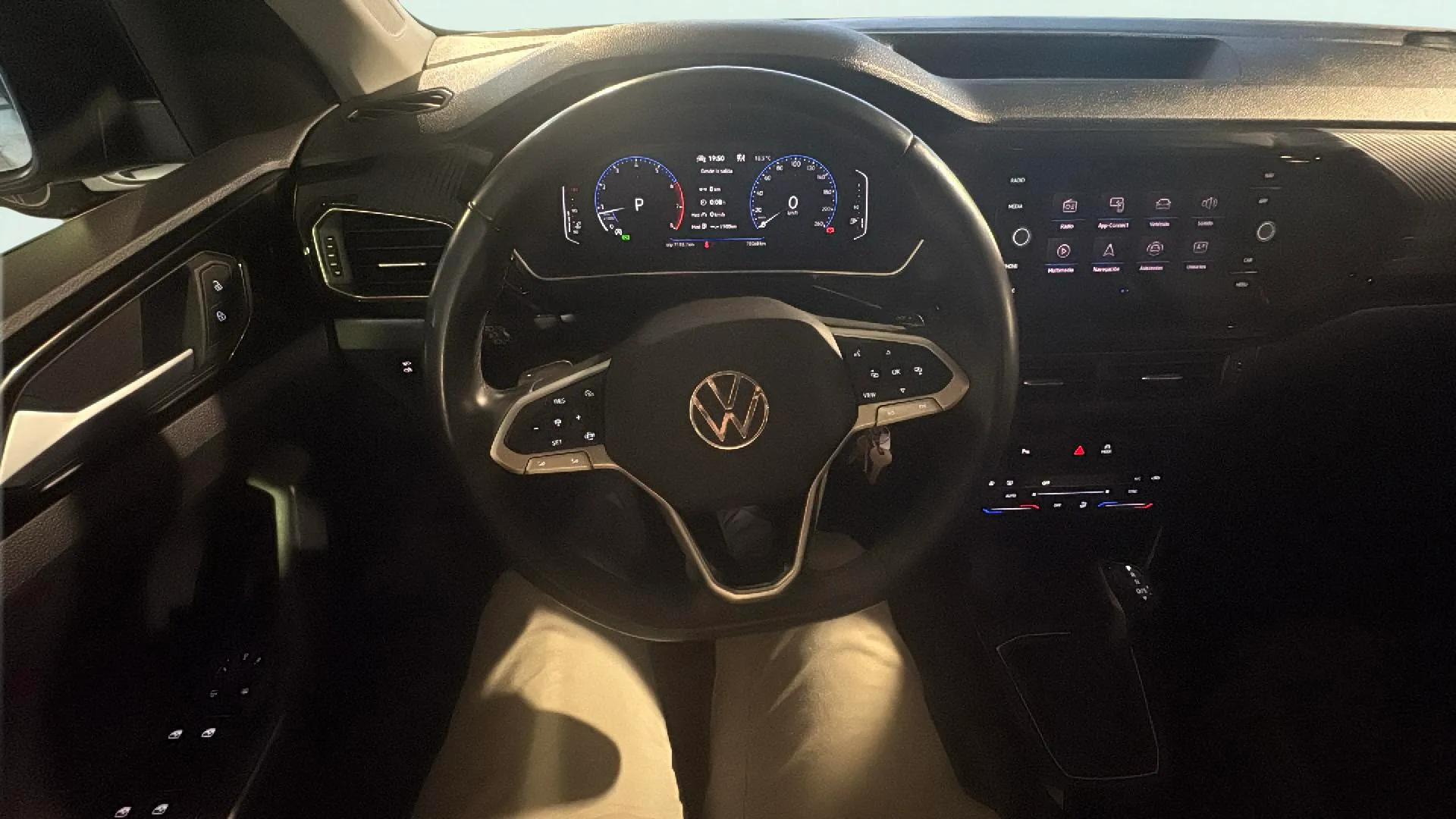 Volkswagen T-Cross Sport 1.5 TSI DSG - foto 11