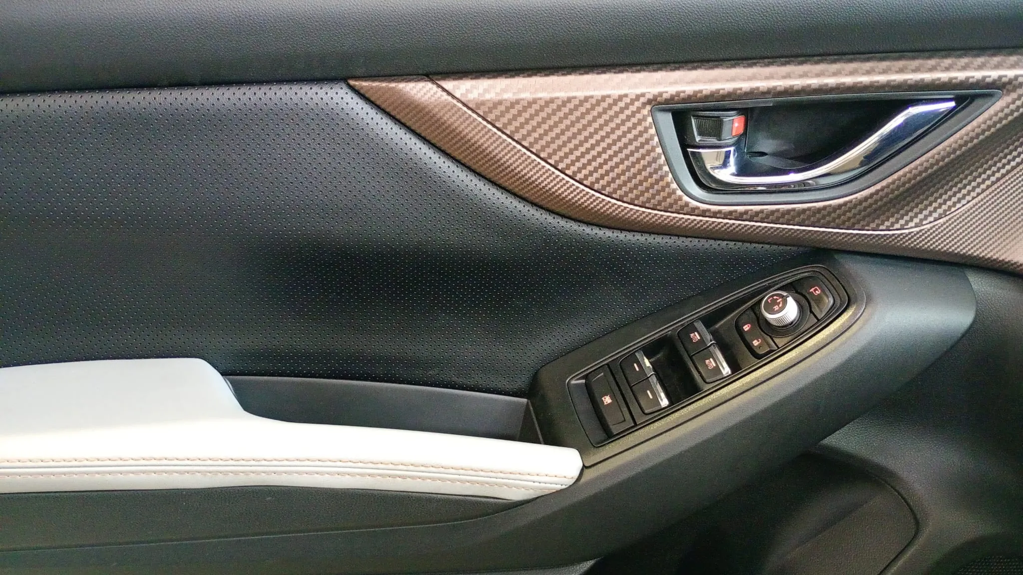 Subaru XV 2.0i Hybrid CVT Executive Plus - foto 20