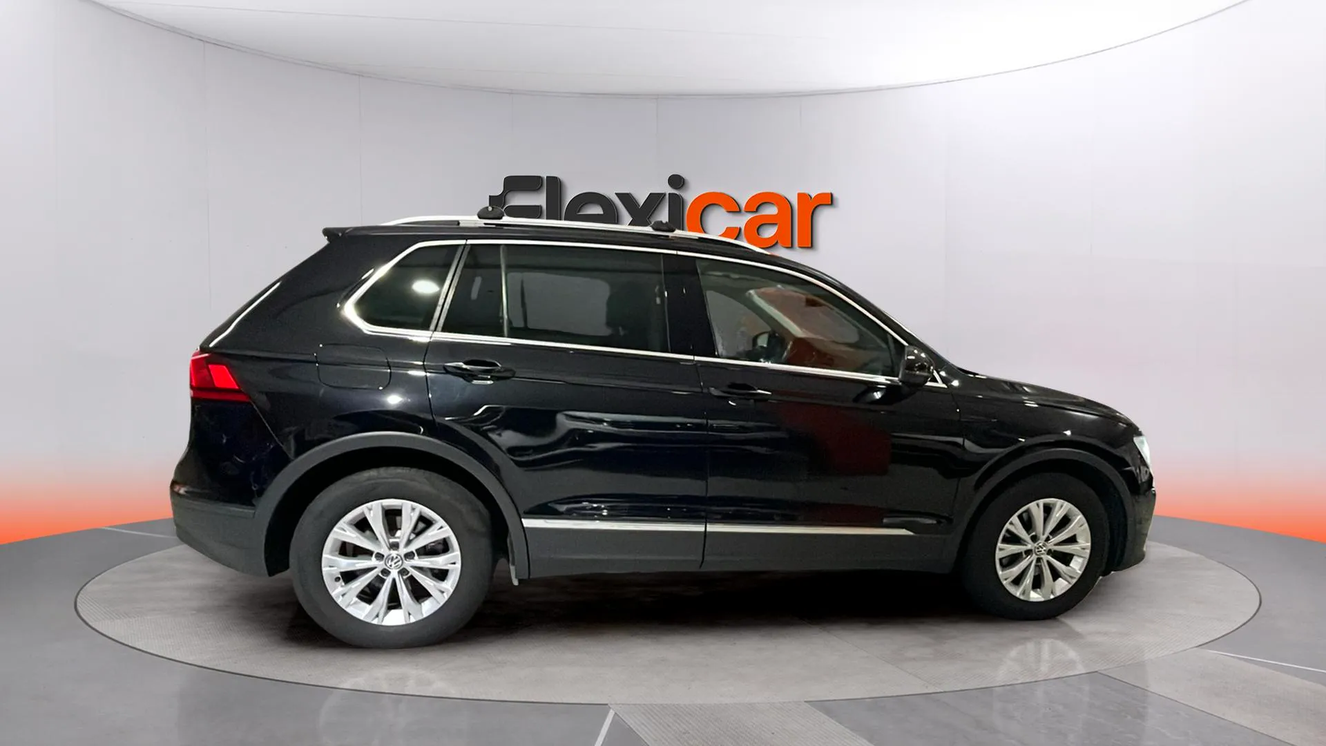 Volkswagen Tiguan Advance 2.0 TDI - foto 8