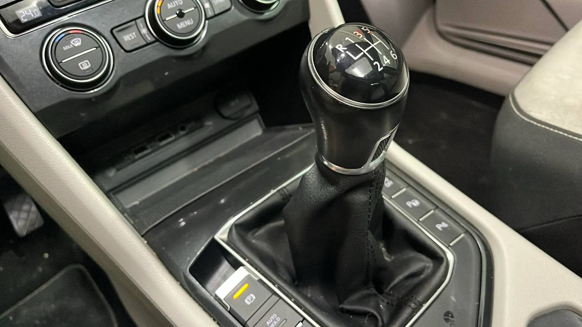 Volkswagen Tiguan Advance 2.0 TDI - foto 14