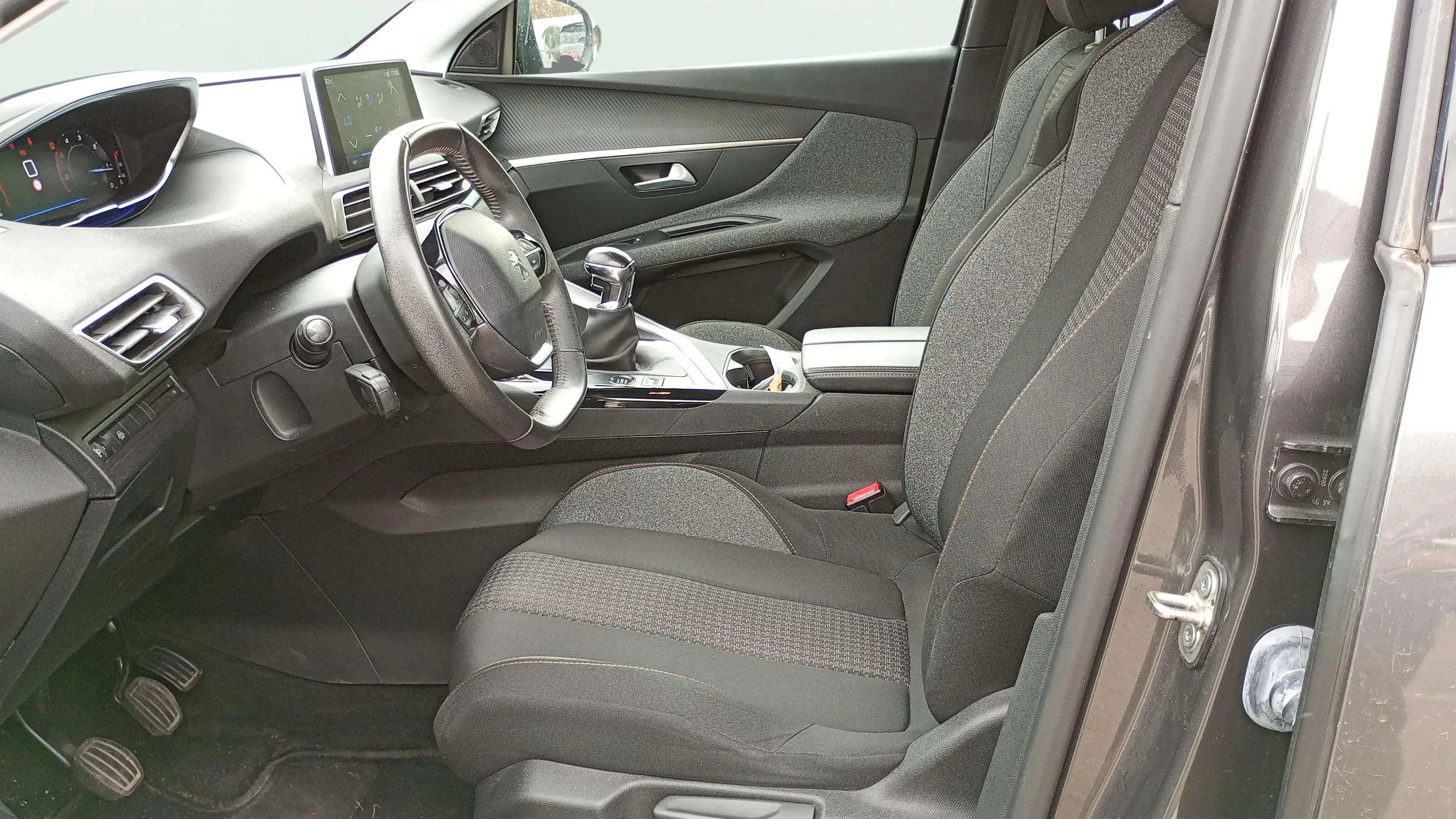 Peugeot 3008 1.5 BlueHDi Active Pack - foto 12