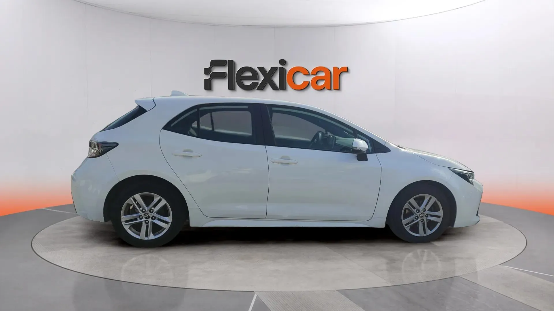 Toyota Corolla 1.8 125H Active Tech E-CVT - foto 3