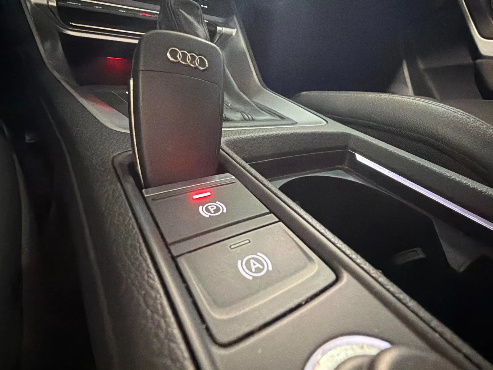 Audi Q3 40 TFSI S tronic quattro - foto 14