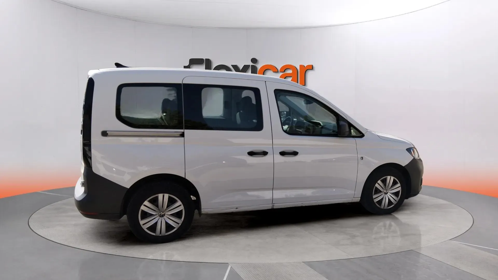 Volkswagen Caddy Kombi 2.0 TDI - foto 2