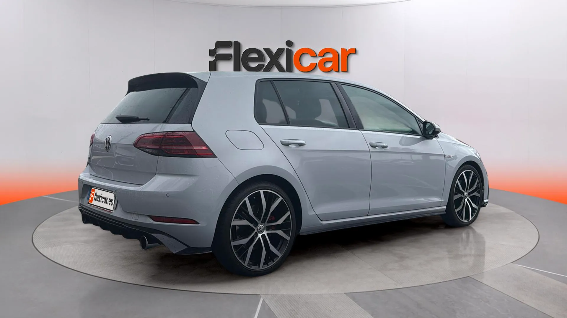 Volkswagen Golf GTI Performance 2.0 TSI DSG - foto 7