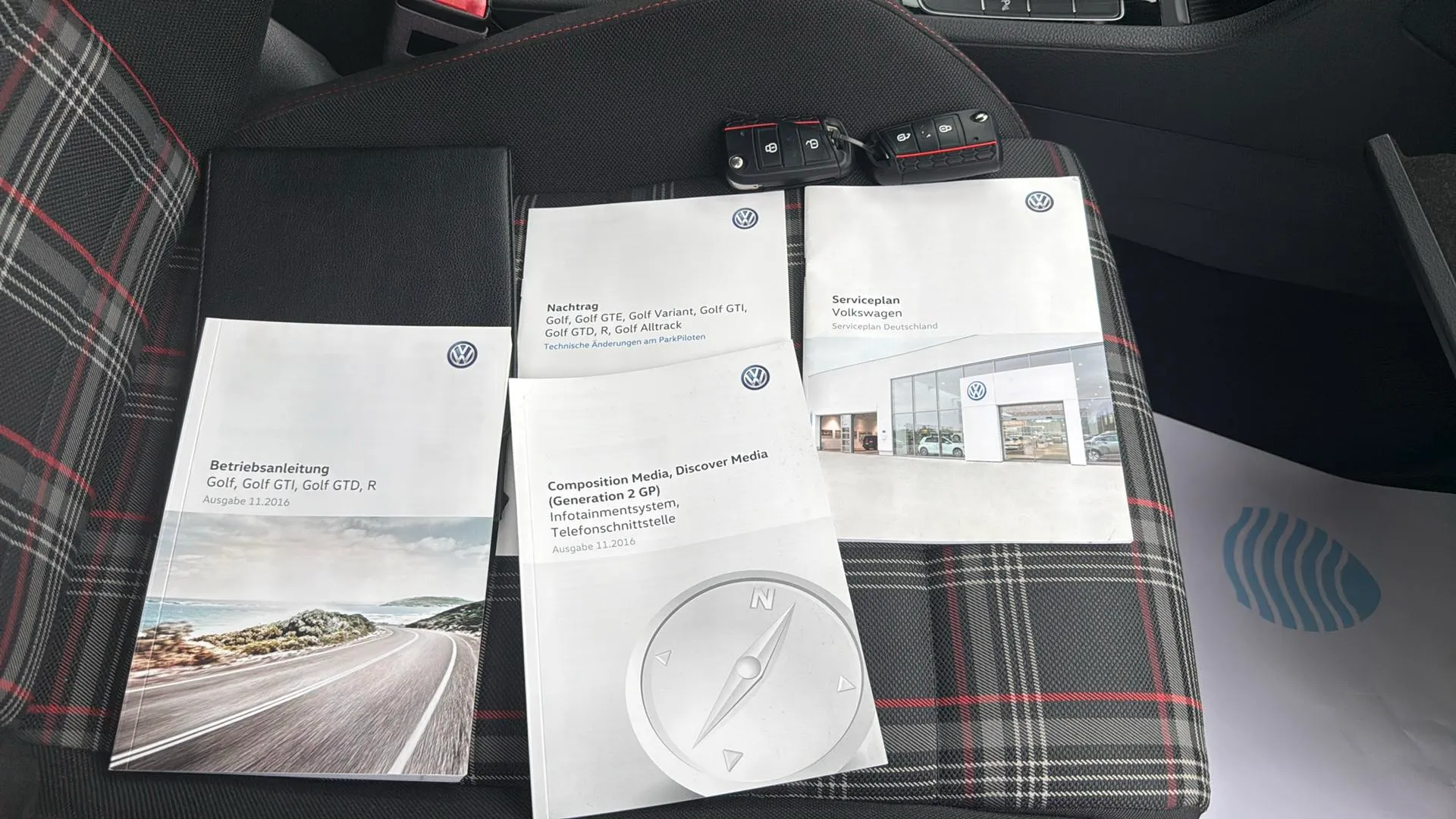 Volkswagen Golf GTI Performance 2.0 TSI DSG - foto 17