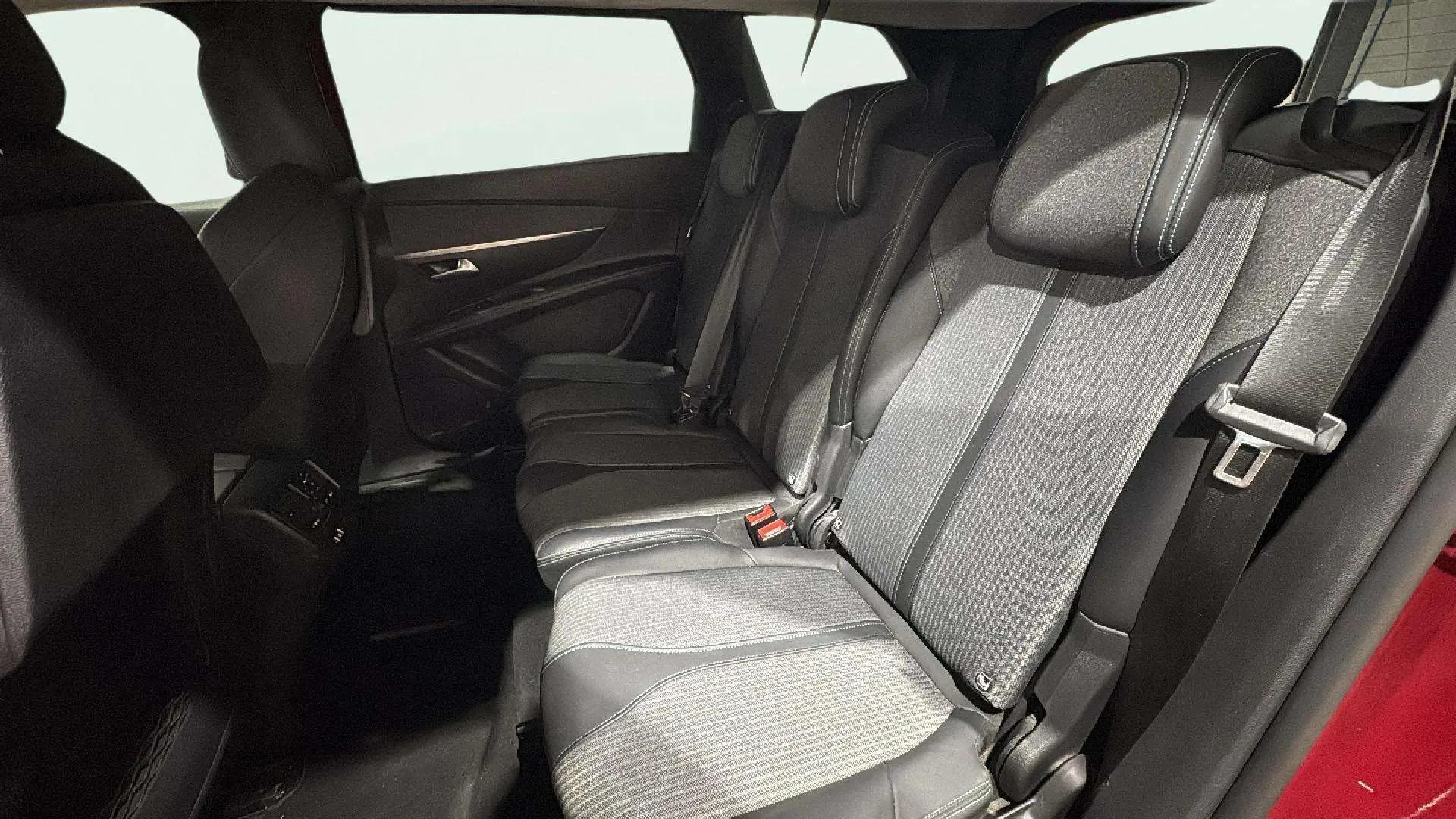 Peugeot 5008 1.5 BlueHDi Allure Pack - foto 12