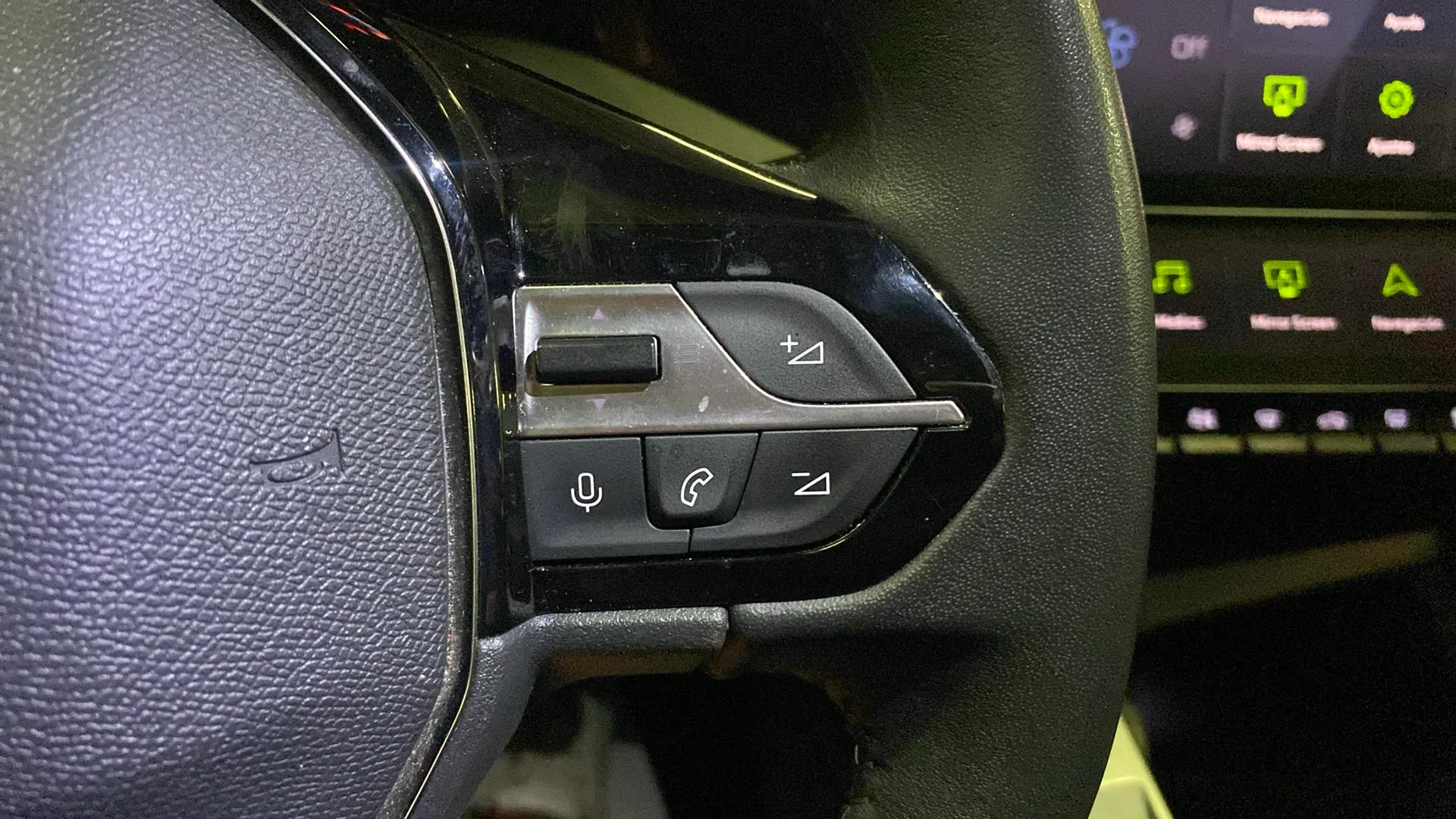 Peugeot 308 Allure Pack PureTech 130 - foto 15