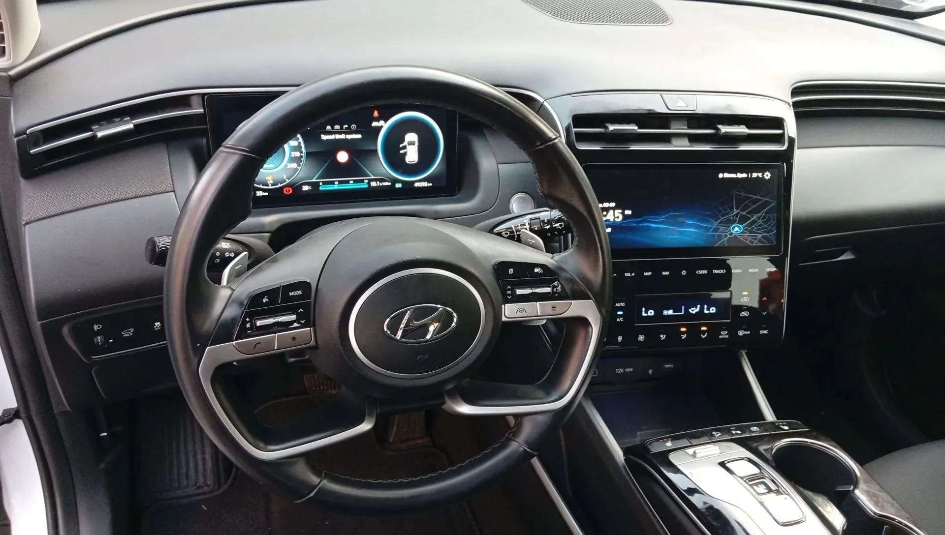 Hyundai Tucson 1.6 T-GDi 48V Tecno Sky DCT - foto 12