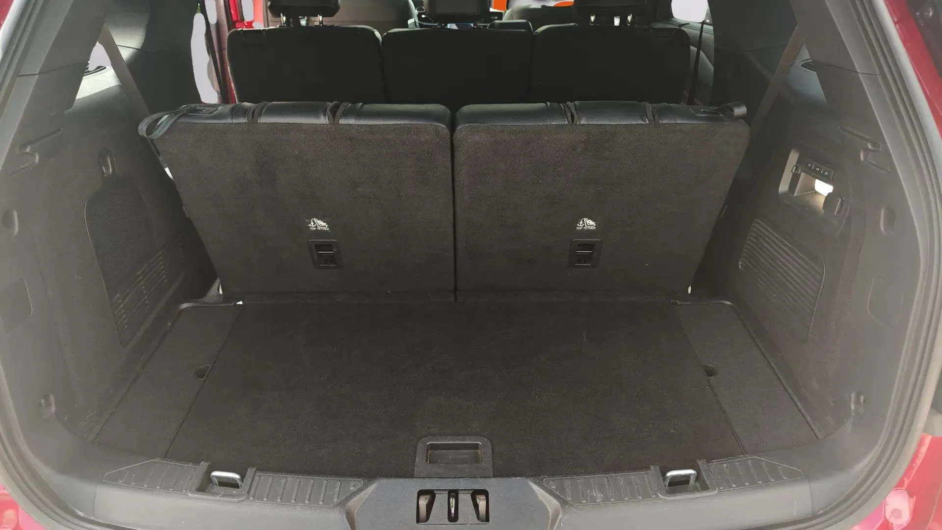 Ford Explorer 3.0 PHEV AWD ST-Line - foto 6
