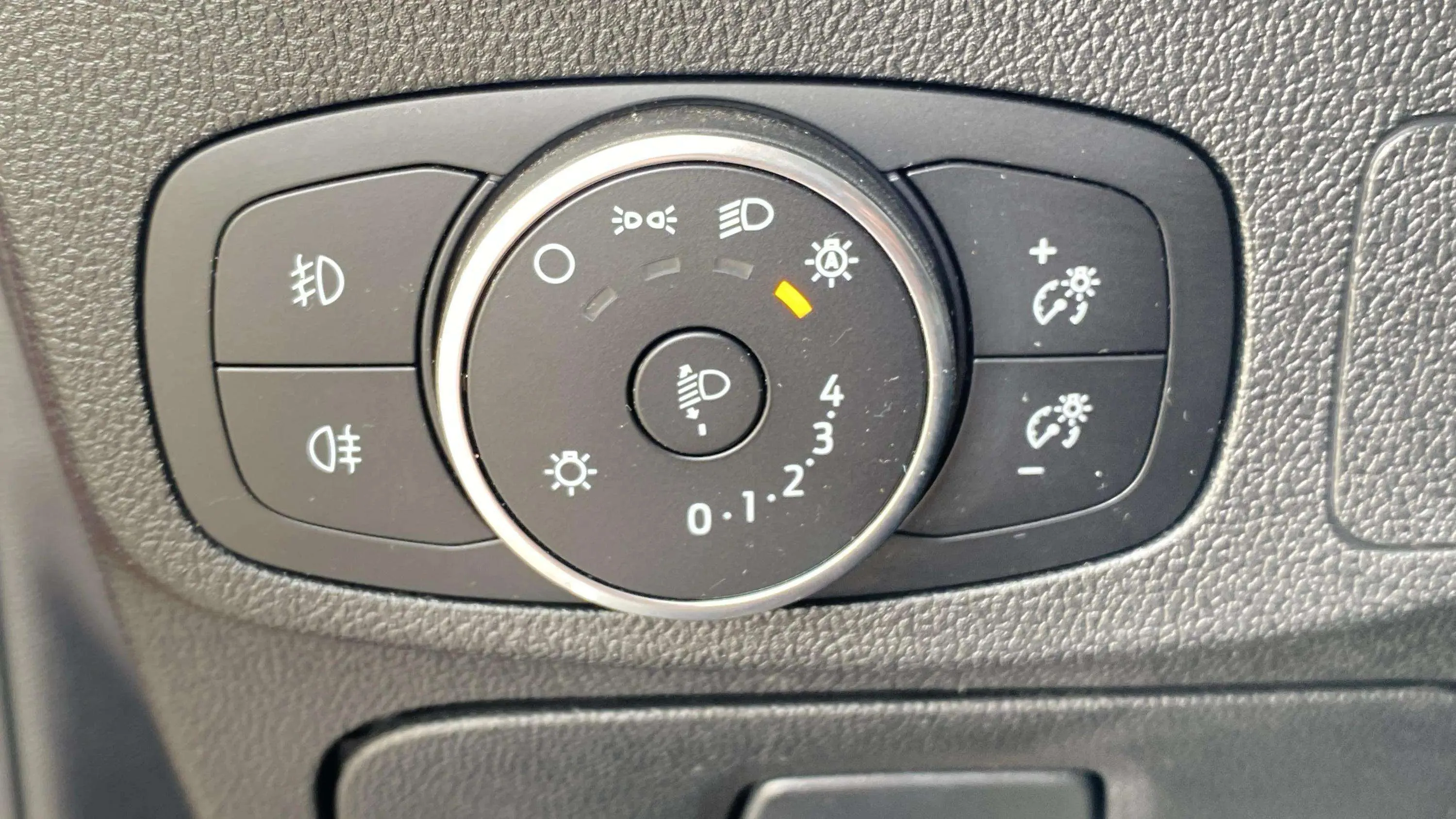 Ford Focus 1.0 EcoBoost Active - foto 19