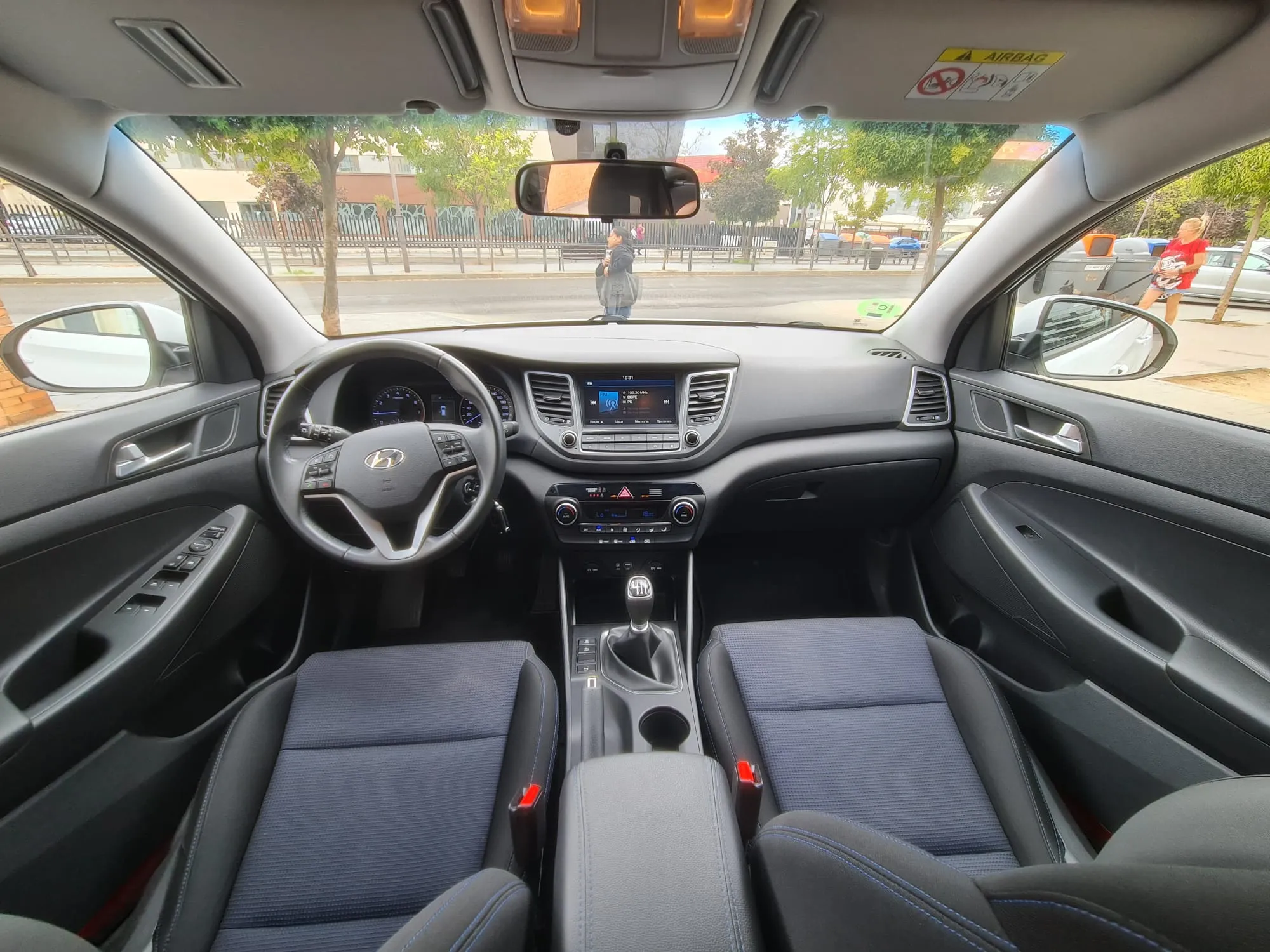Hyundai Tucson 1.6 GDi BlueDrive 25 Aniversario 4x2 - foto 20
