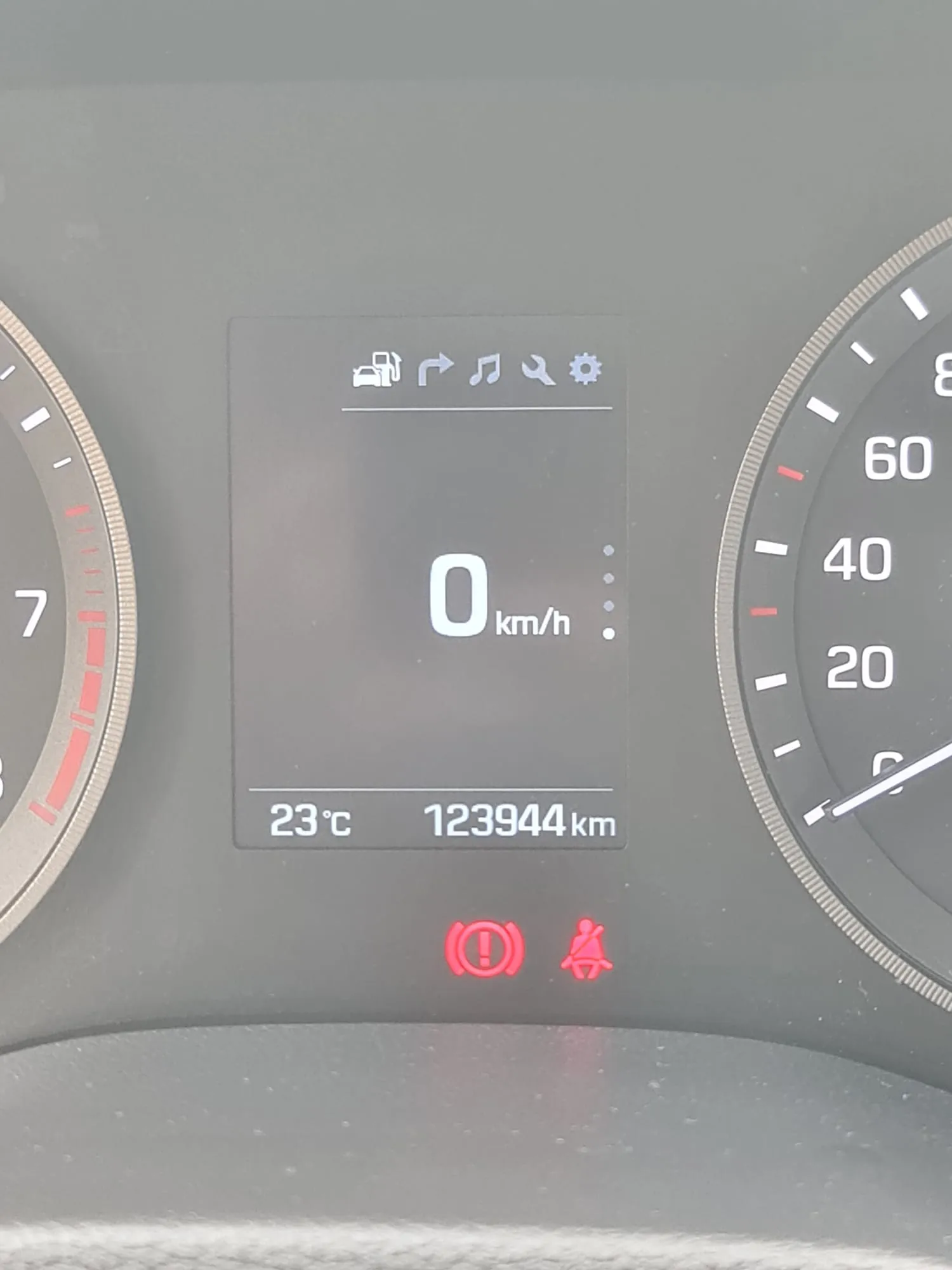 Hyundai Tucson 1.6 GDi BlueDrive 25 Aniversario 4x2 - foto 19