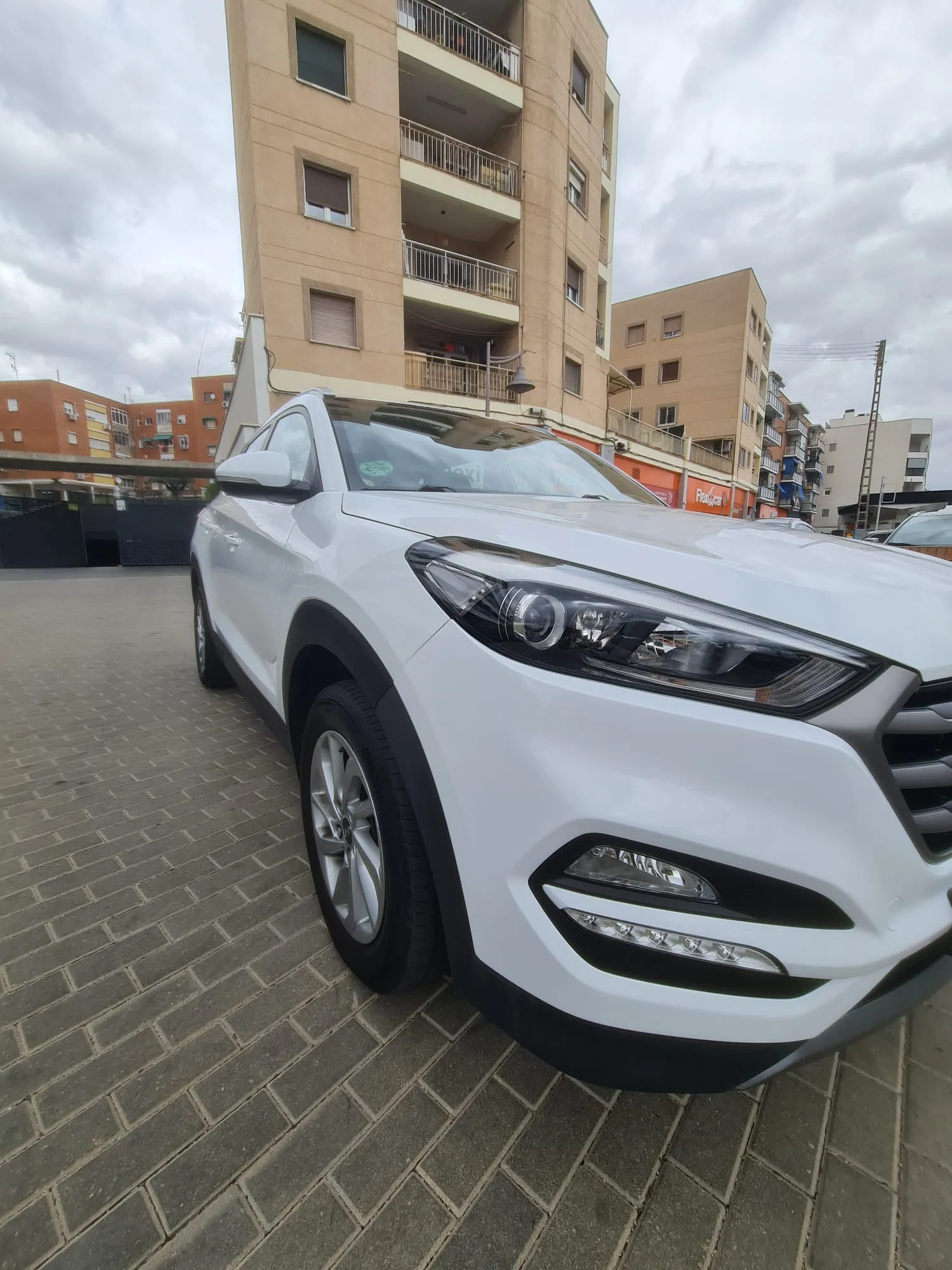 Hyundai Tucson 1.6 GDi BlueDrive 25 Aniversario 4x2 - foto 18