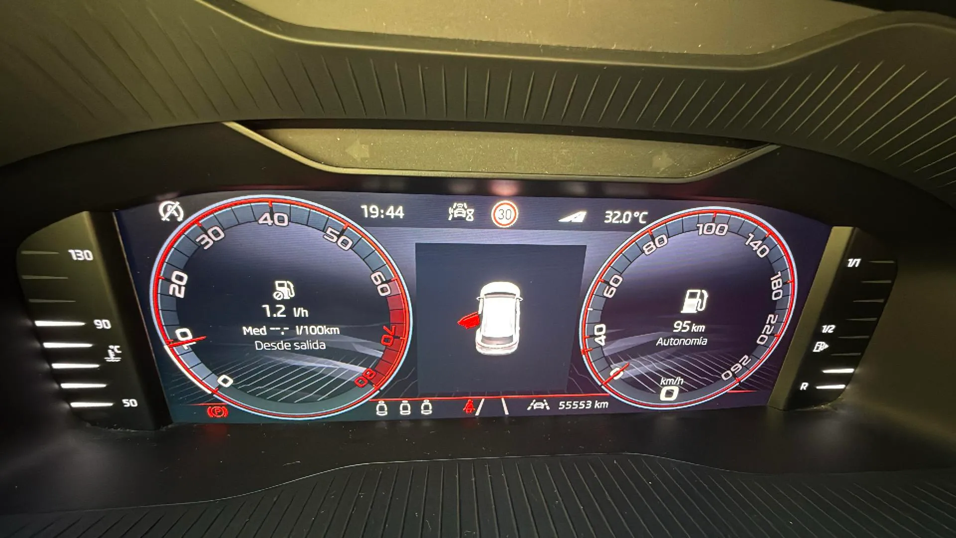 Škoda Karoq 1.5 TSI ACT Sportline - foto 11