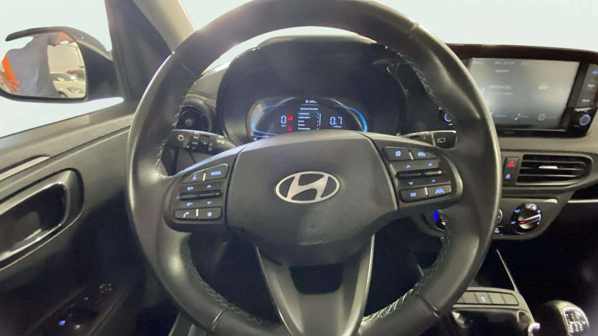 Hyundai i10 1.0 Klass - foto 9