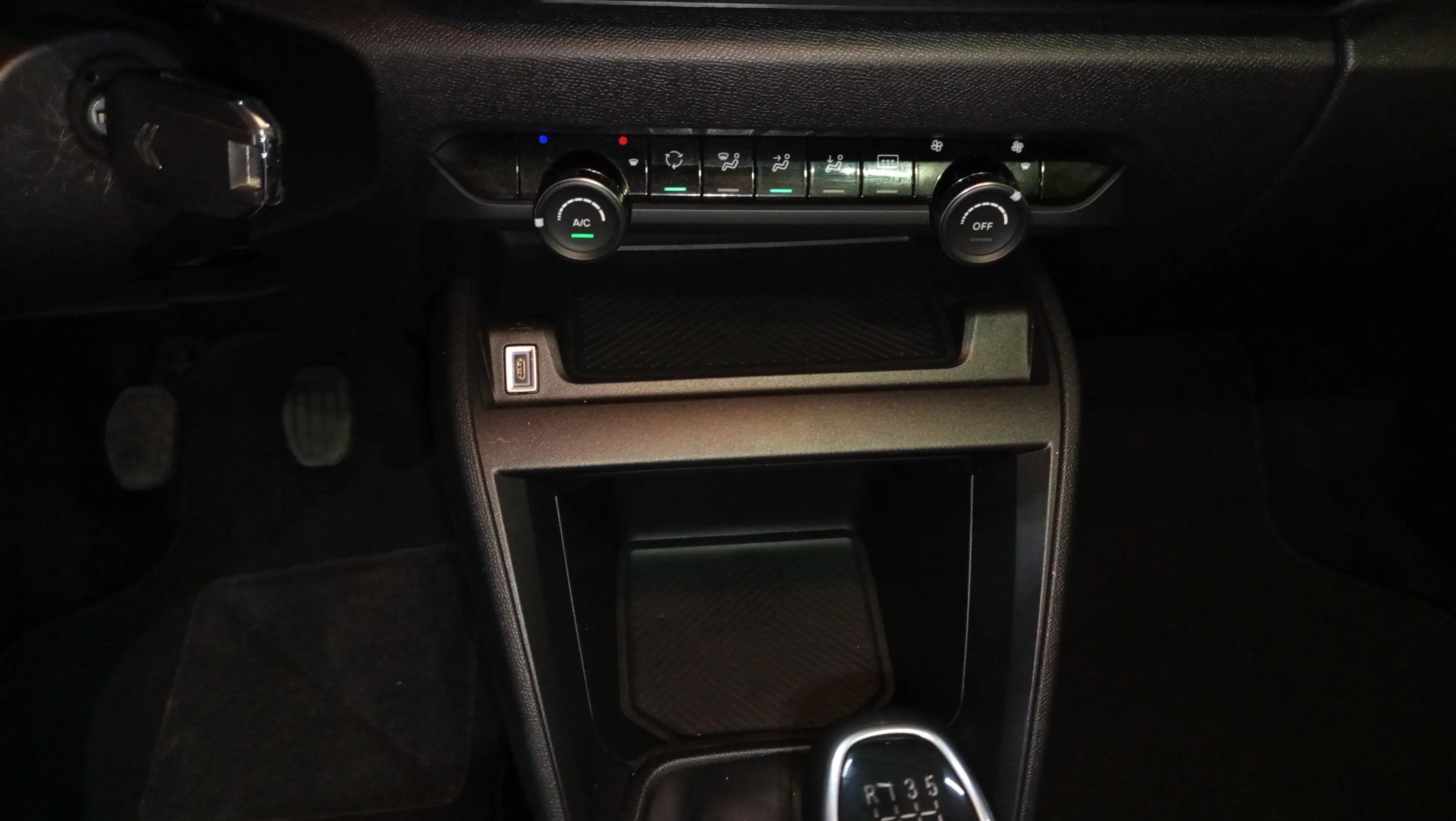 Citroën C4 PureTech 100 Feel - foto 18