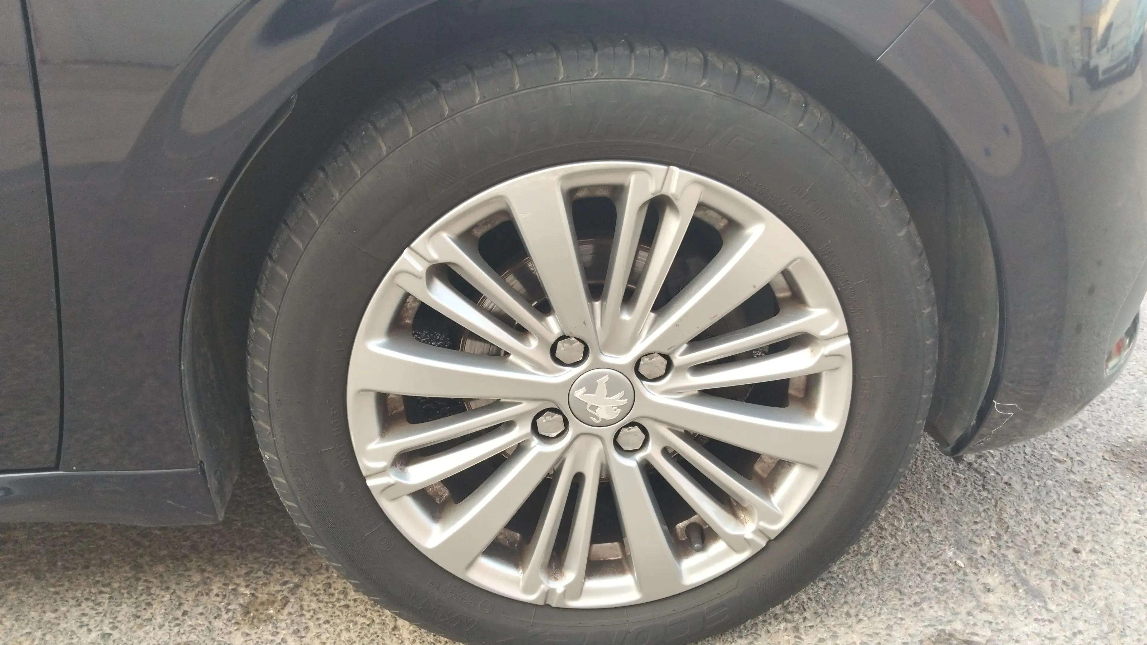 Peugeot 208 Active PureTech - foto 26