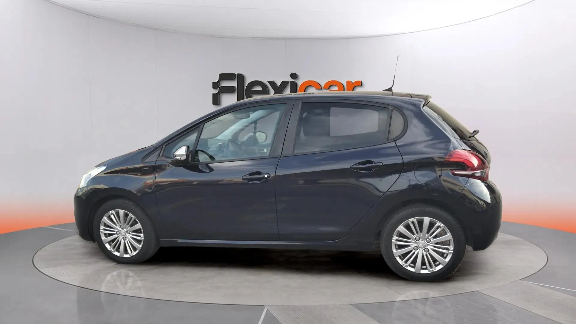 Peugeot 208 Active PureTech - foto 4