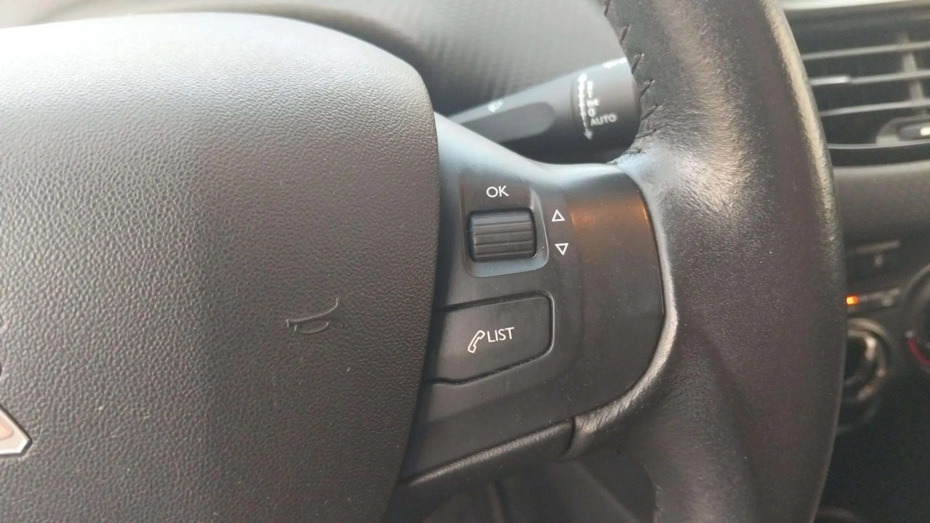 Peugeot 208 Active PureTech - foto 15
