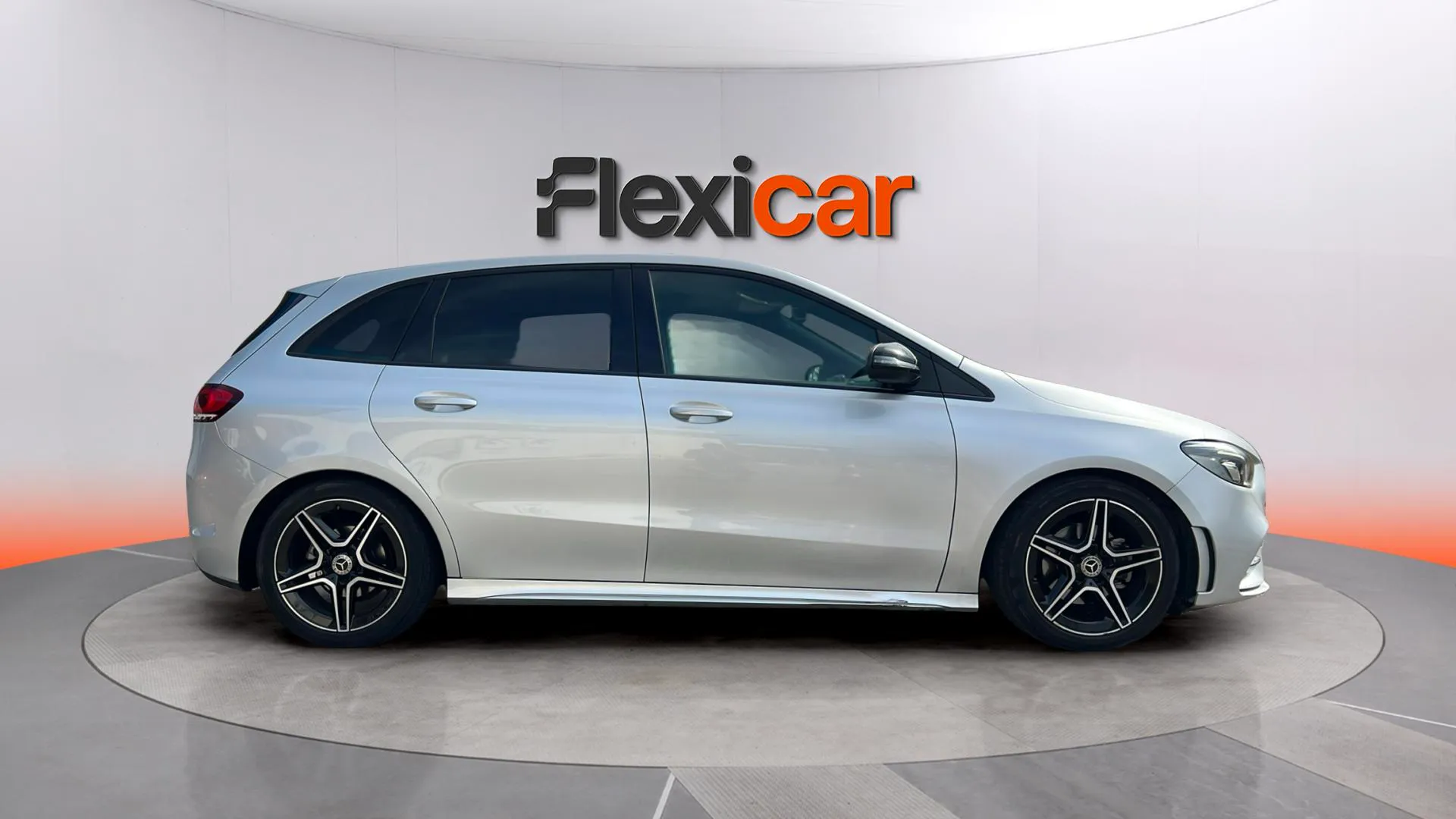 Mercedes-Benz Clase B B 200 d - foto 8