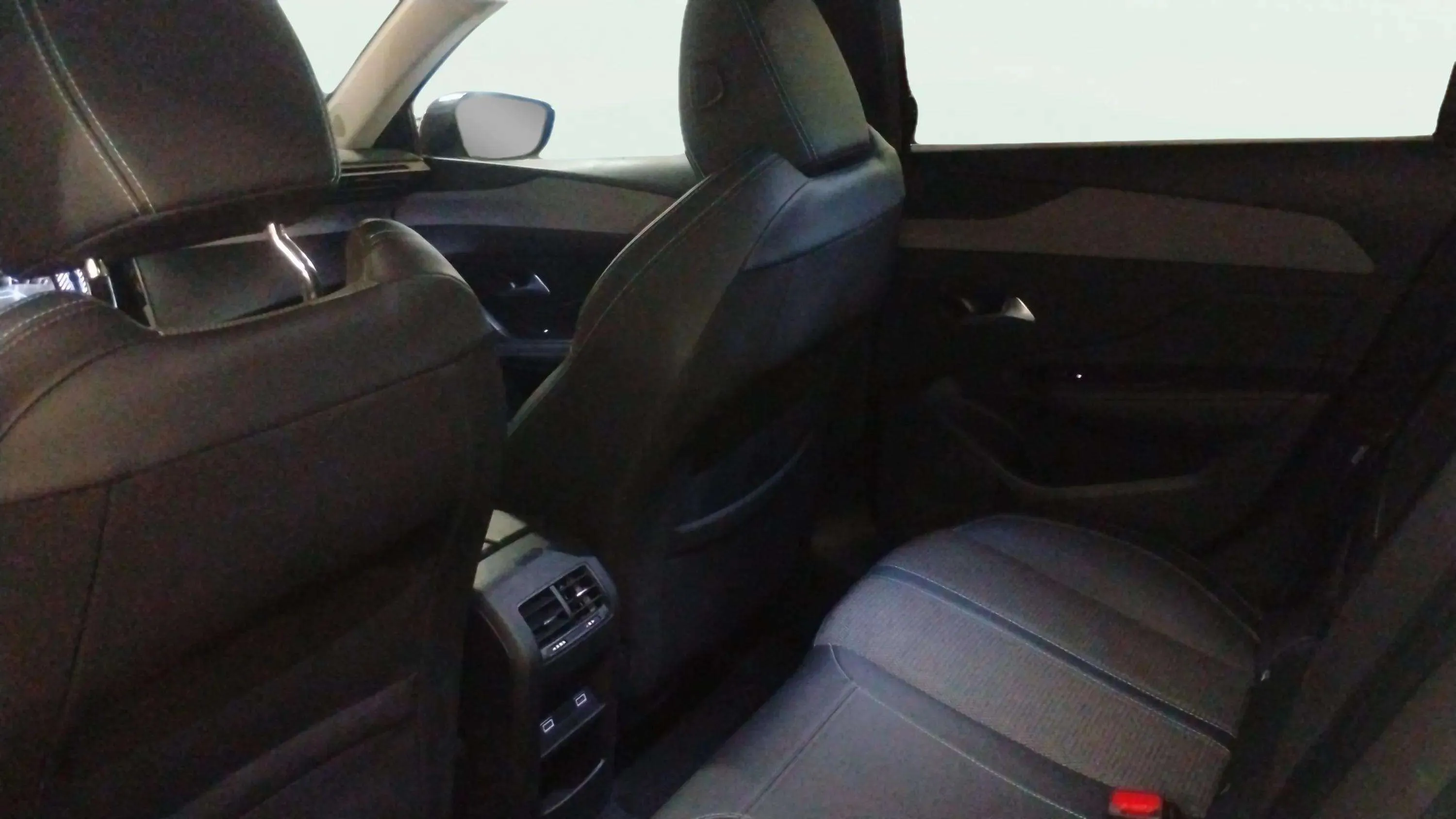 Peugeot 308 Active BlueHDi 130 EAT8 - foto 12
