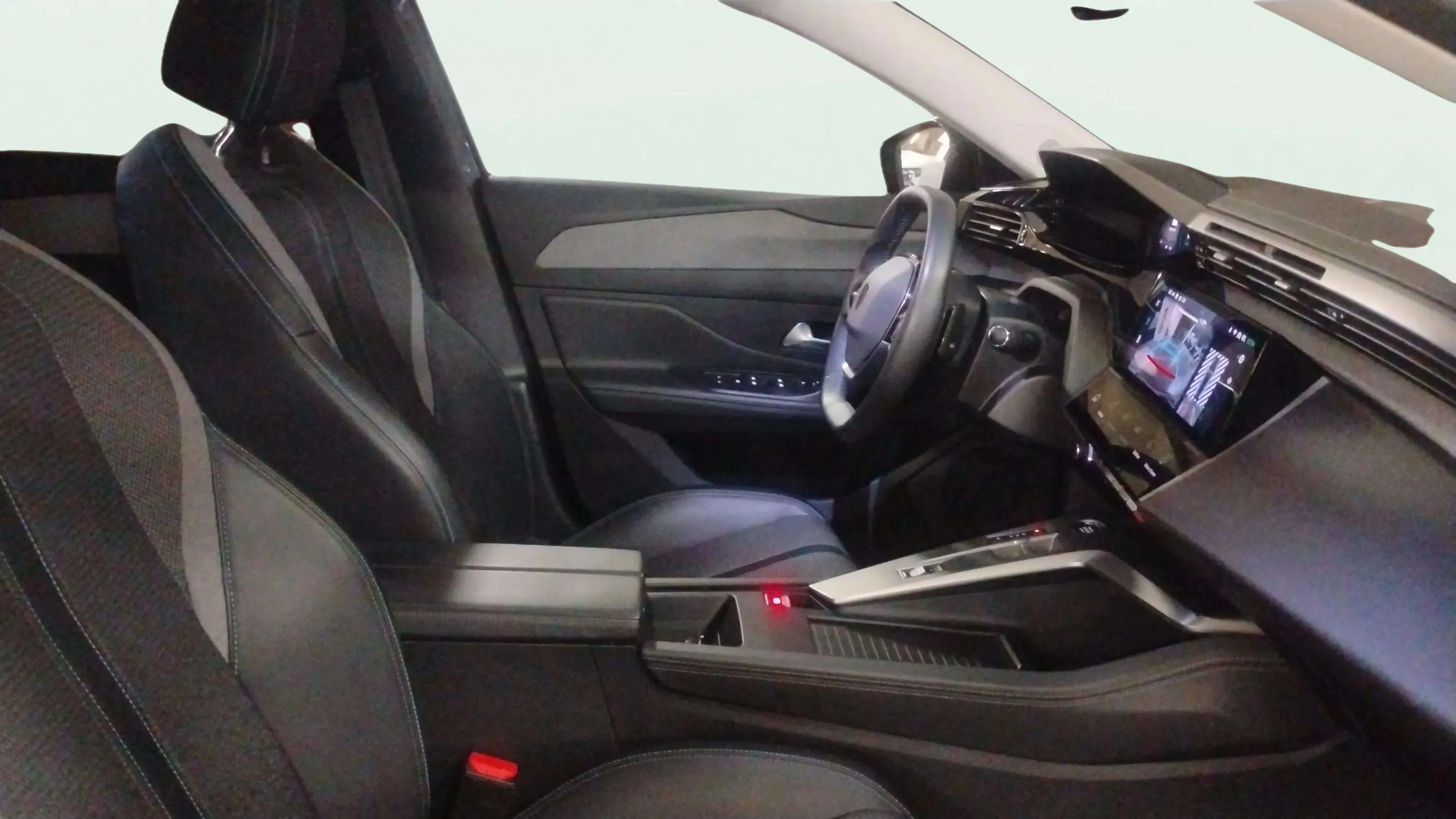 Peugeot 308 Active BlueHDi 130 EAT8 - foto 10
