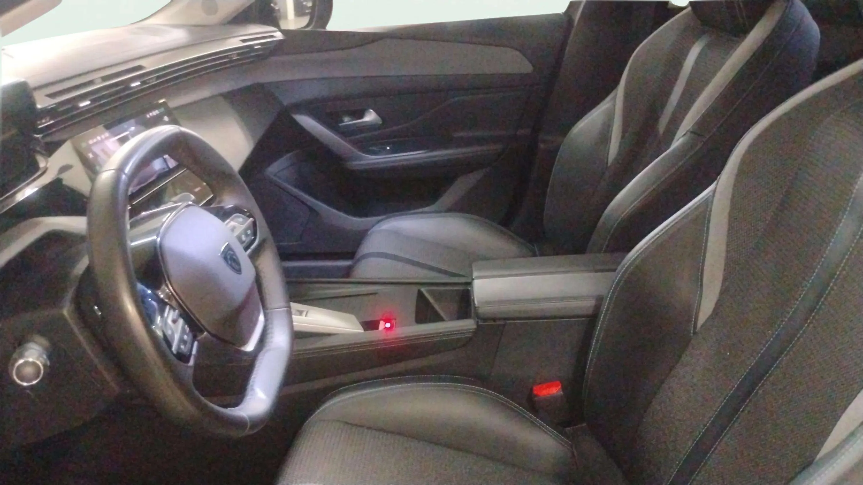 Peugeot 308 Active BlueHDi 130 EAT8 - foto 7