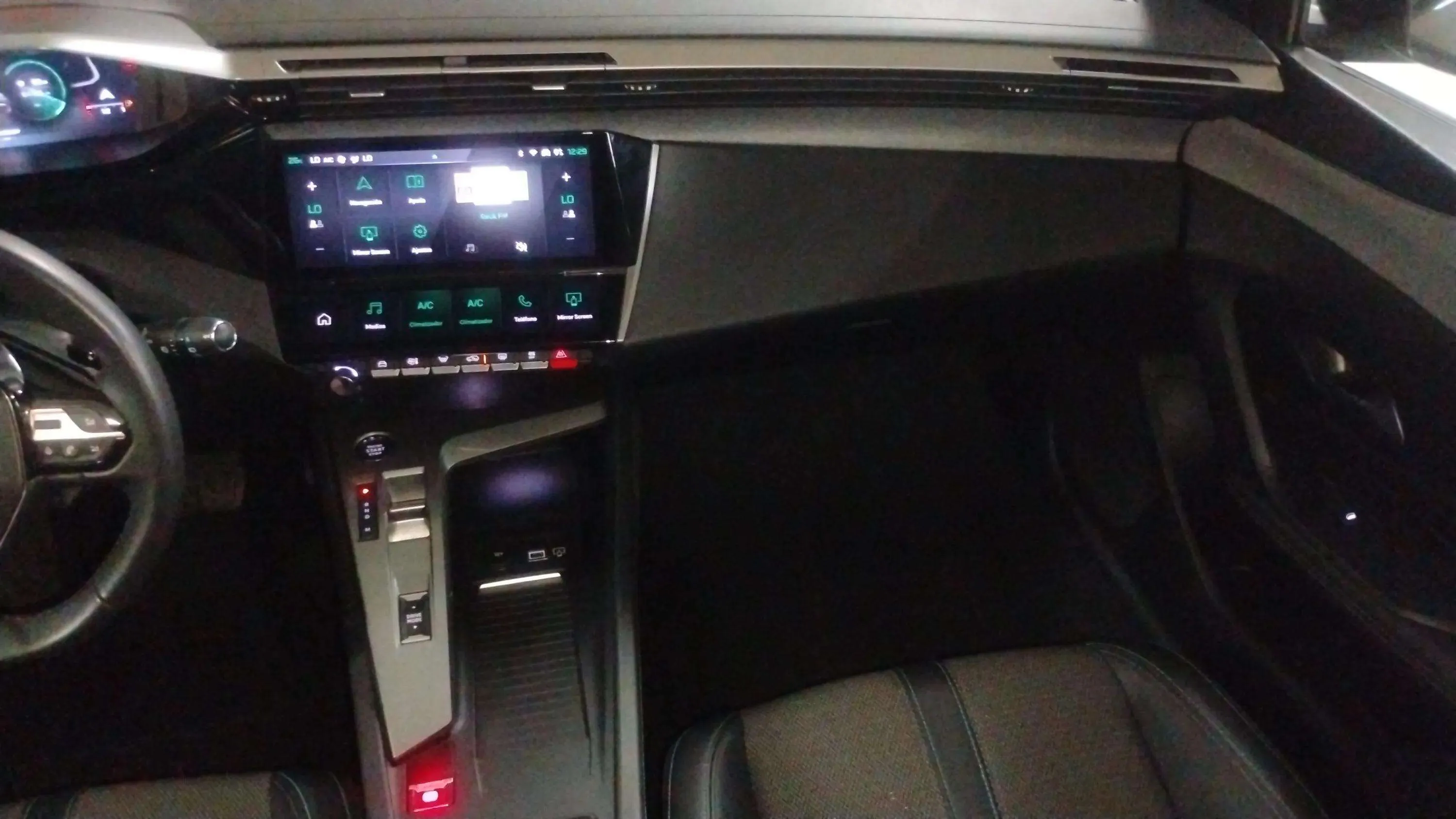 Peugeot 308 Active BlueHDi 130 EAT8 - foto 19